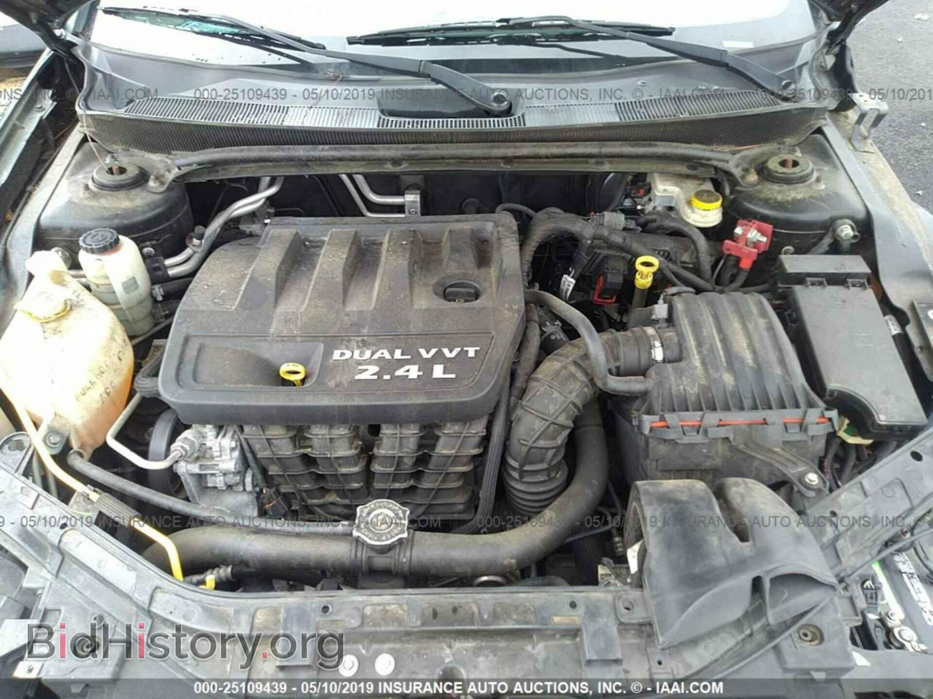 2012 CHRYSLER 200 - VIN: 1C3CCBAB0CN271958 - Фото 10
