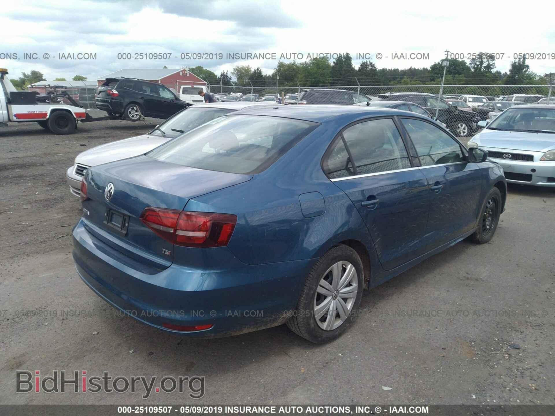 2017 VOLKSWAGEN JETTA - VIN: 3VW2B7AJXHM345707 - Фото 4