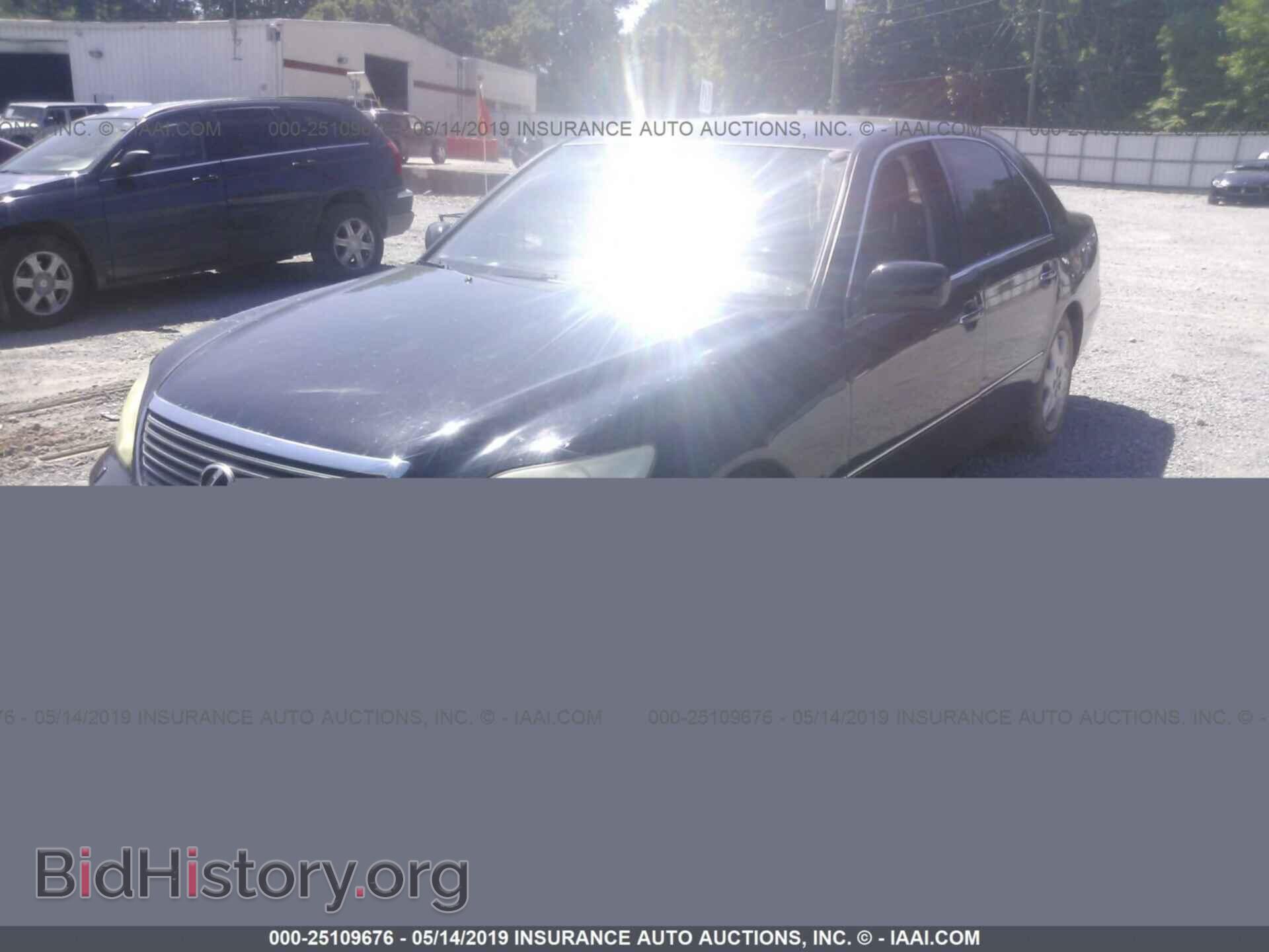 2004 LEXUS LS - VIN: JTHBN36F840161319 - Фото 2