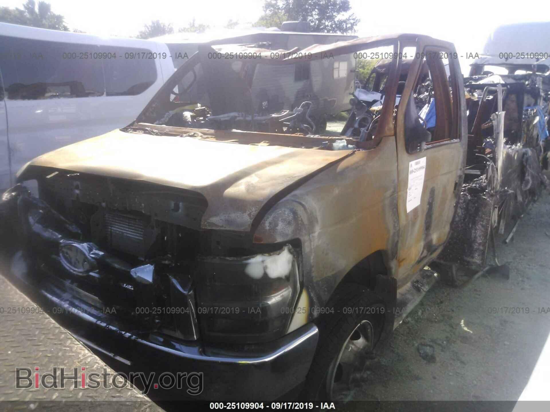 2016 FORD ECONOLINE - VIN: 1FDXE4FS8GDC23854 - Фото 2