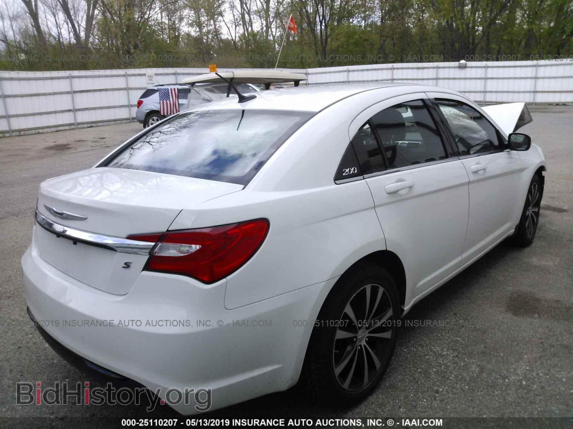 2013 CHRYSLER 200 - VIN: 1C3CCBBG5DN745575 - Фото 4