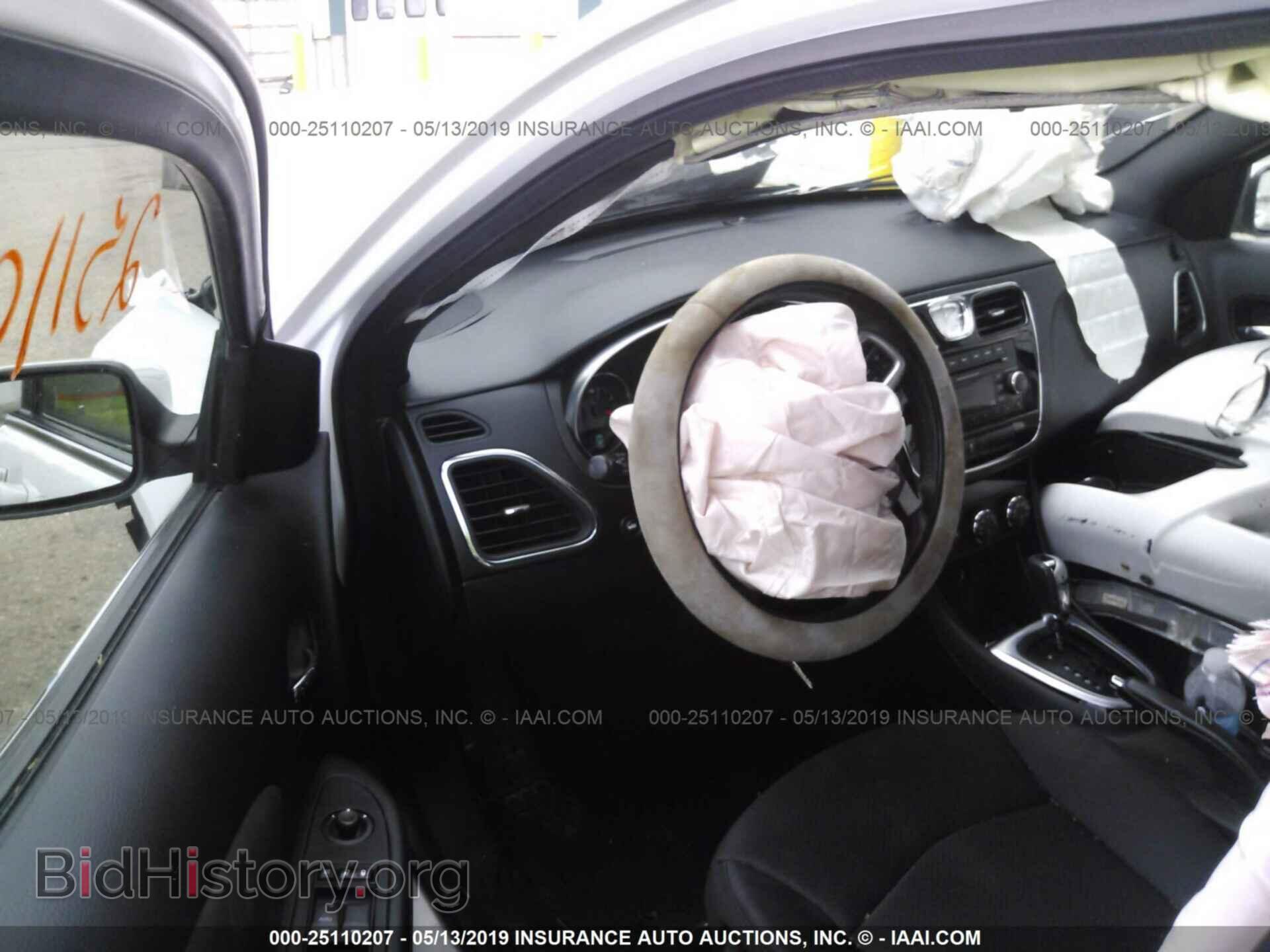 2013 CHRYSLER 200 - VIN: 1C3CCBBG5DN745575 - Фото 5