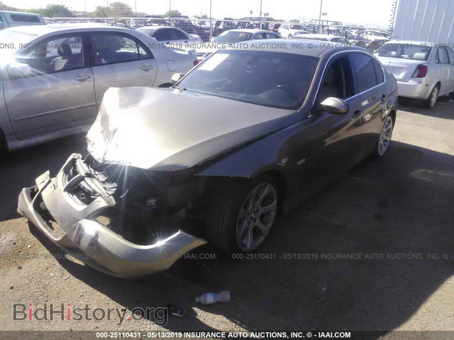 2006 BMW 330 - VIN: WBAVB33536KS38136 - Фото 2