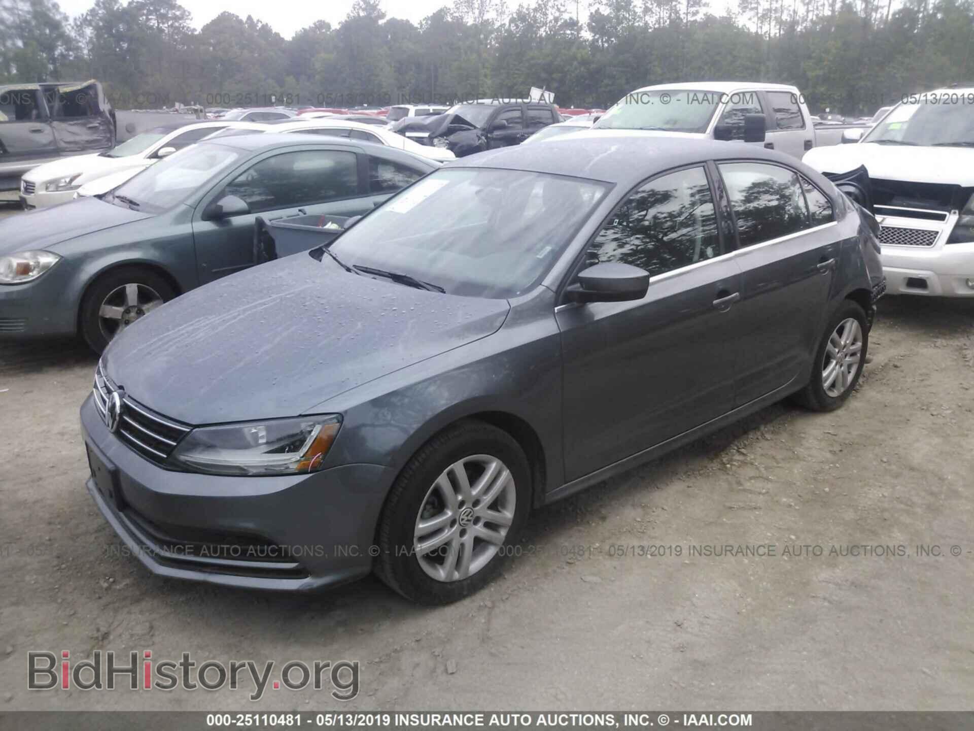 2017 VOLKSWAGEN JETTA - VIN: 3VW2B7AJ6HM379899 - Фото 2