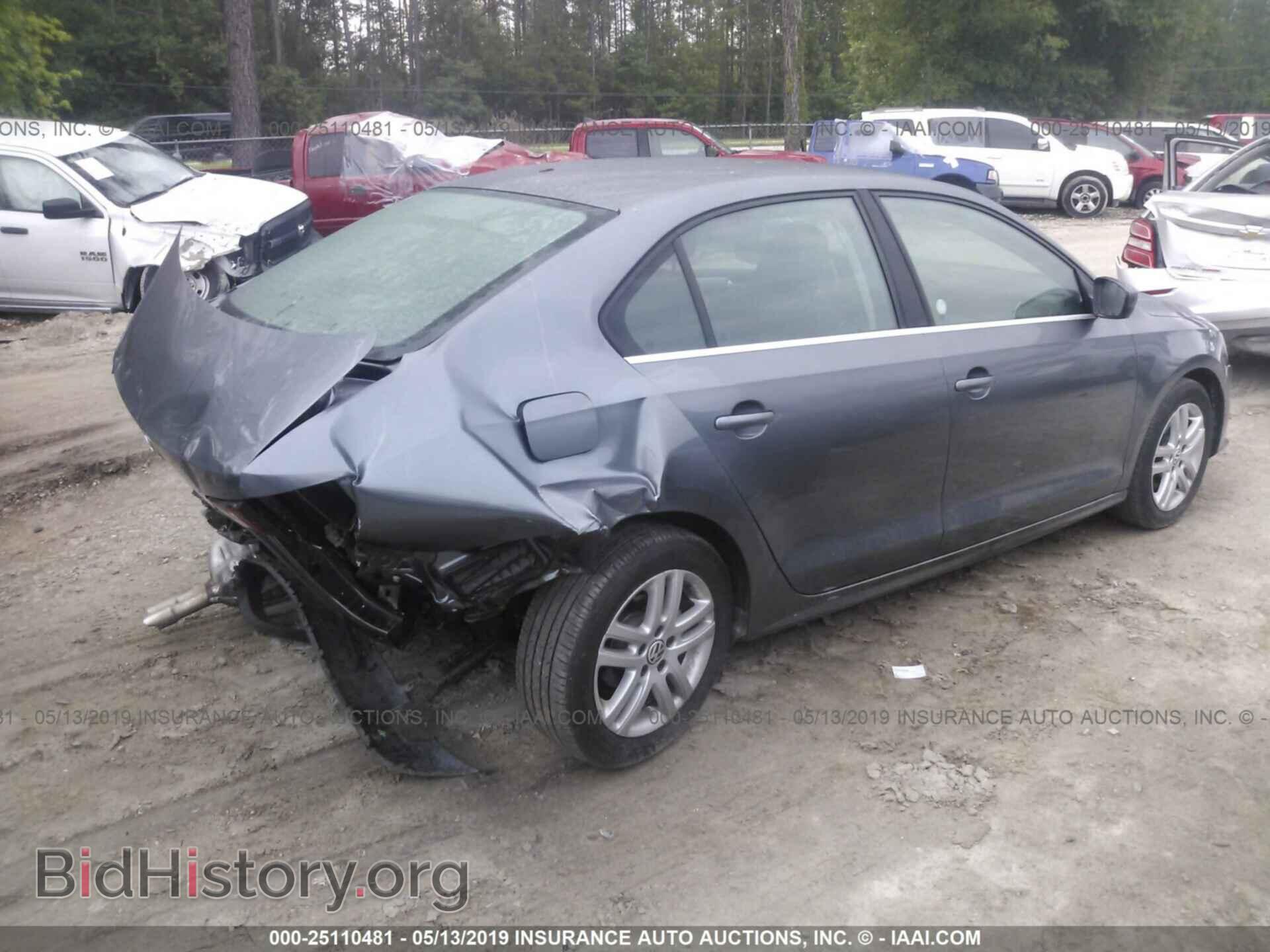 2017 VOLKSWAGEN JETTA - VIN: 3VW2B7AJ6HM379899 - Фото 4