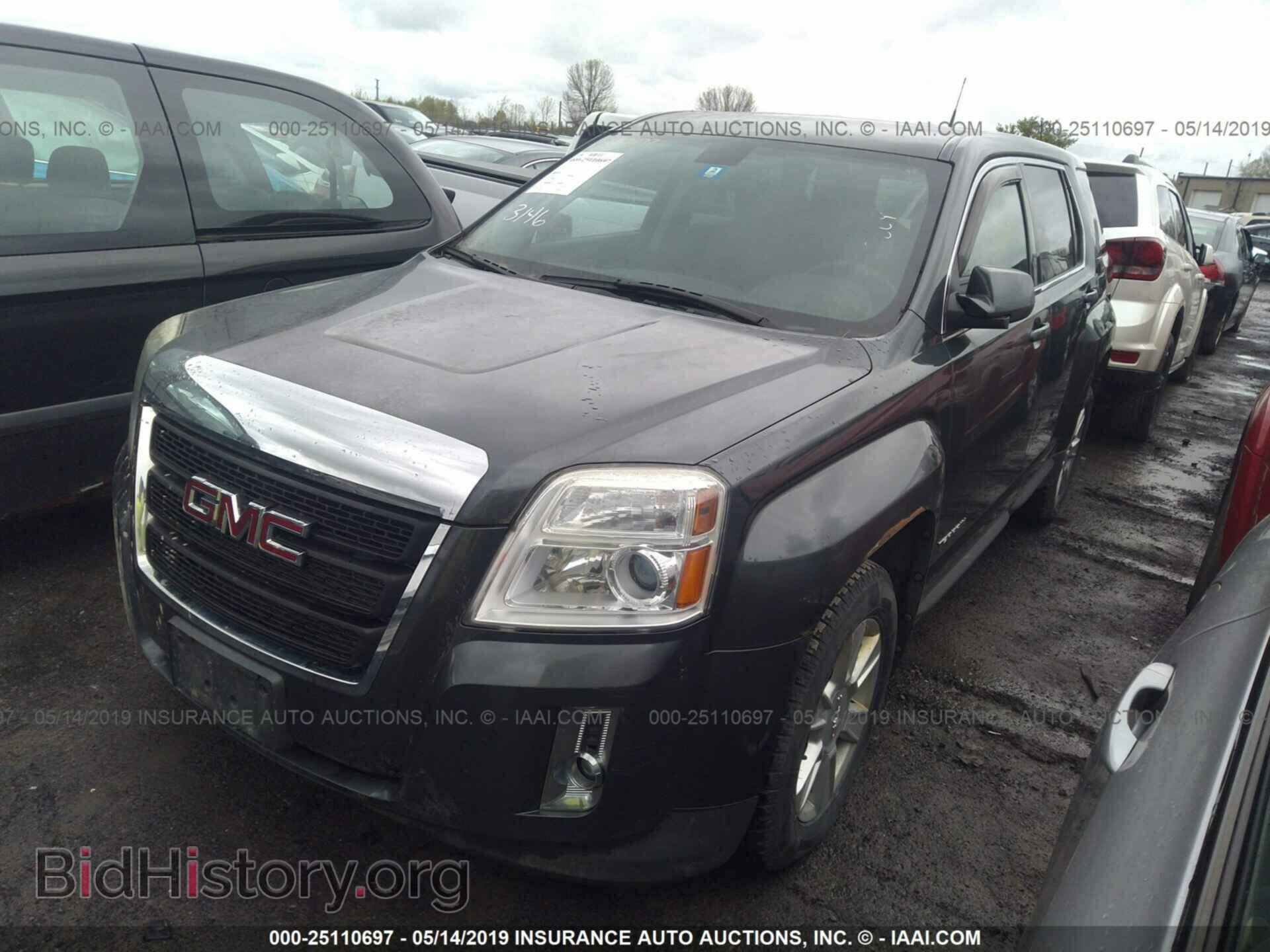 2010 GMC TERRAIN - VIN: 2CTFLCEWXA6301971 - Photo 2