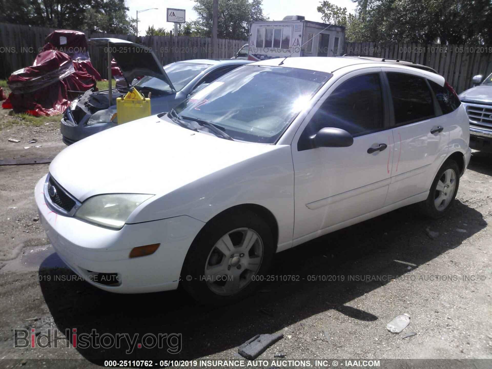 2007 FORD FOCUS - VIN: 1FAHP37N97W223197 - Photo 2