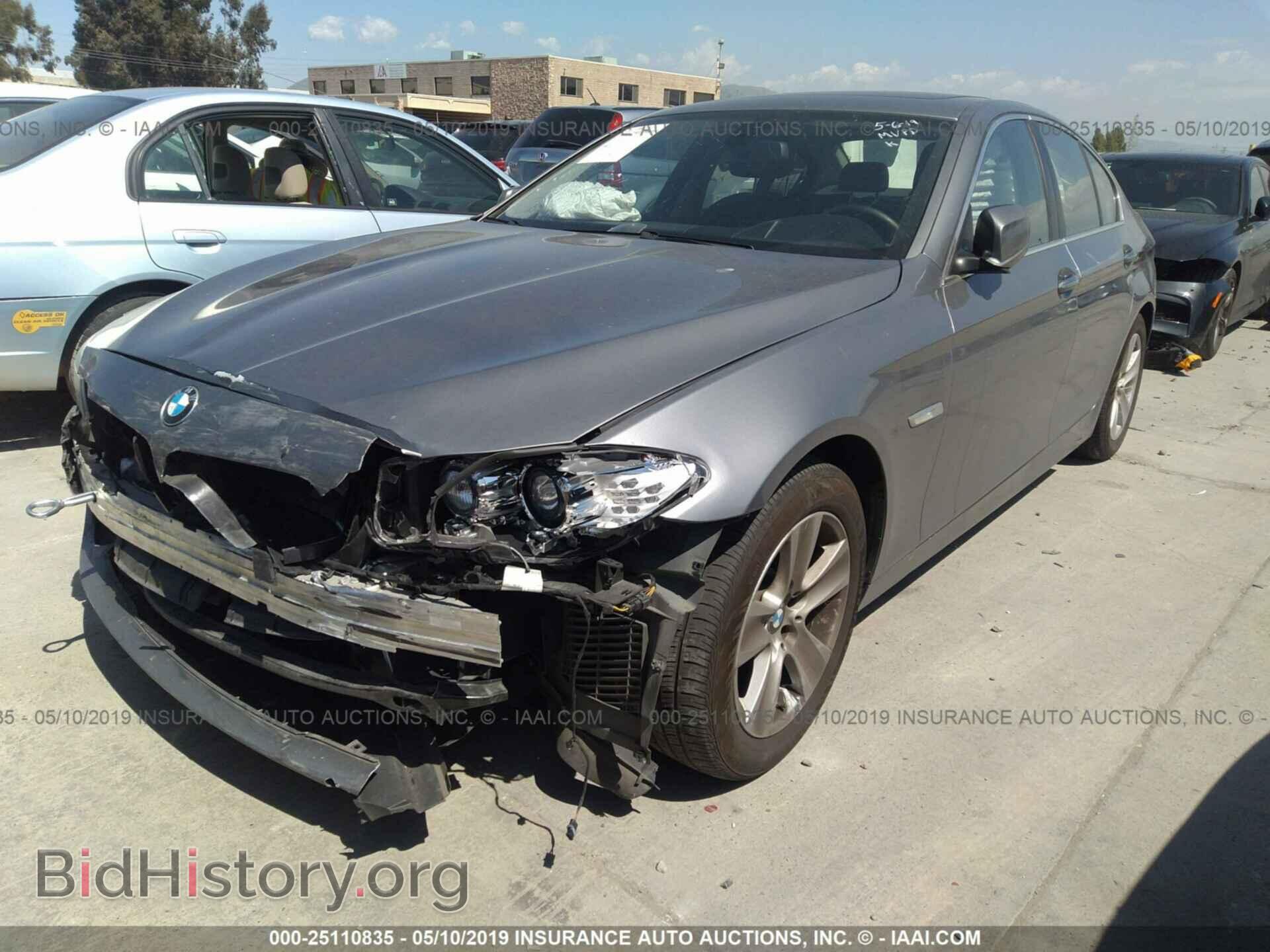 2013 BMW 528 - VIN: WBAXG5C54DDY33357 - Фото 2