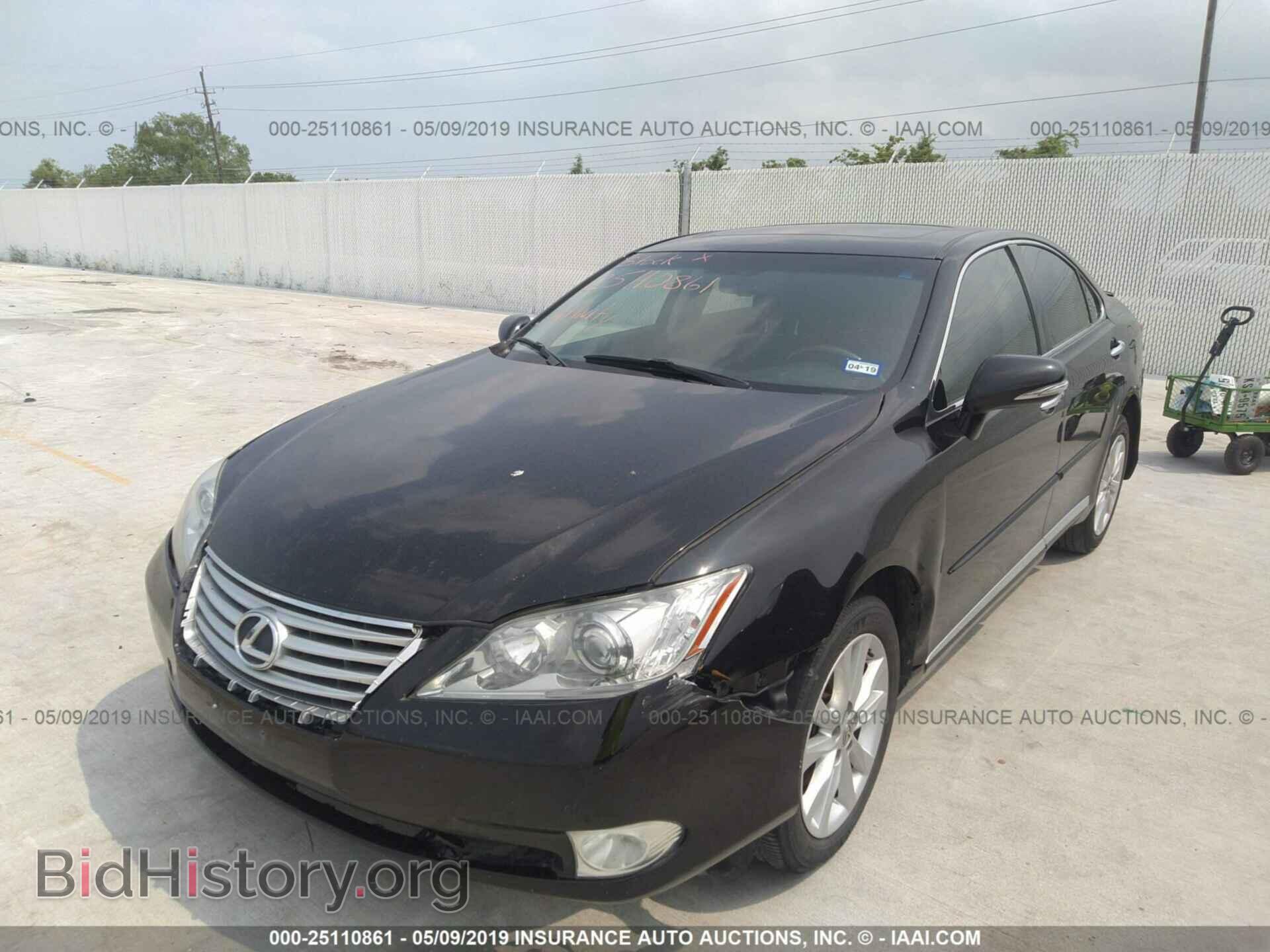 2011 LEXUS ES - VIN: JTHBK1EG2B2421058 - Photo 2