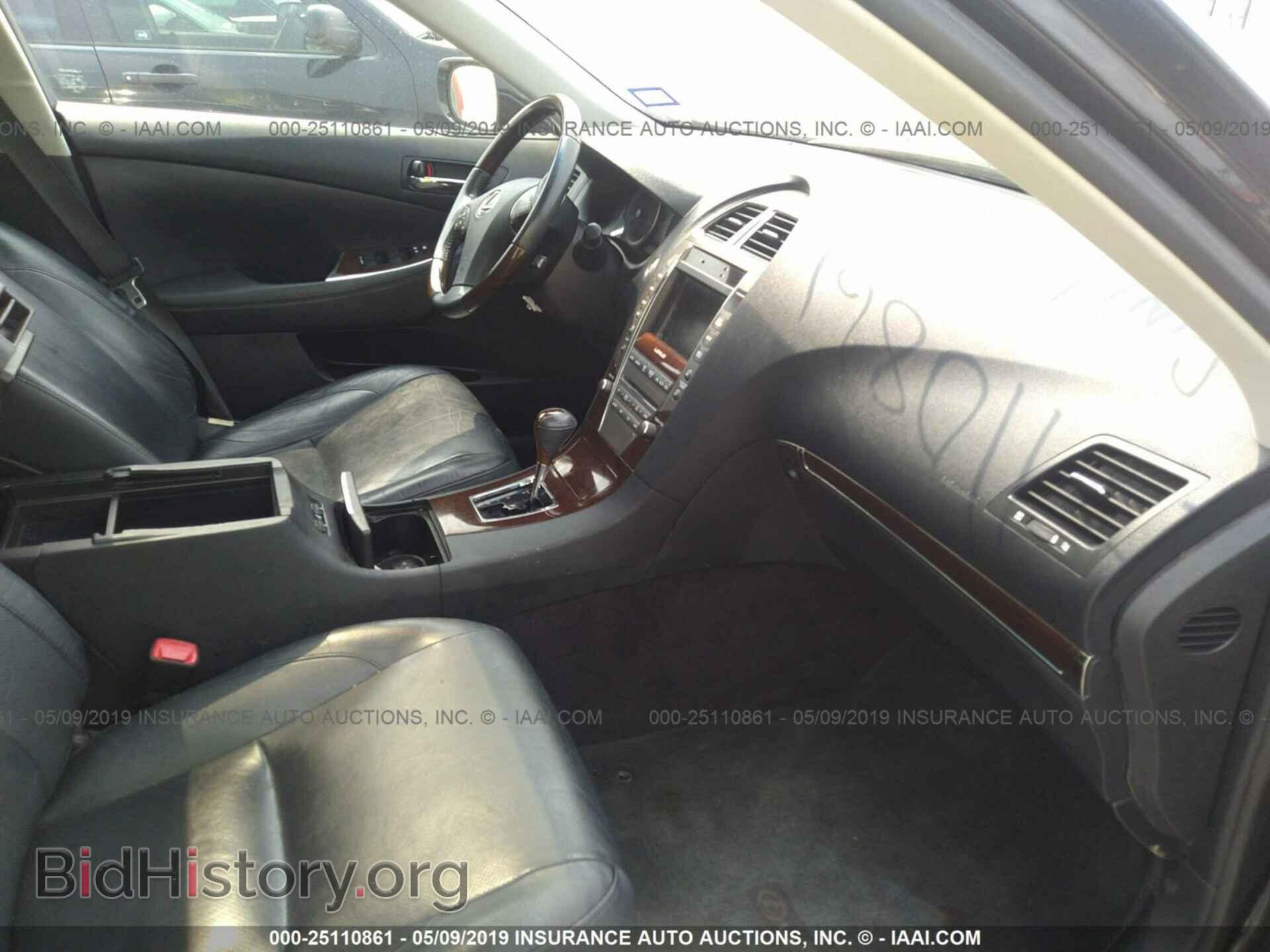 2011 LEXUS ES - VIN: JTHBK1EG2B2421058 - Photo 5