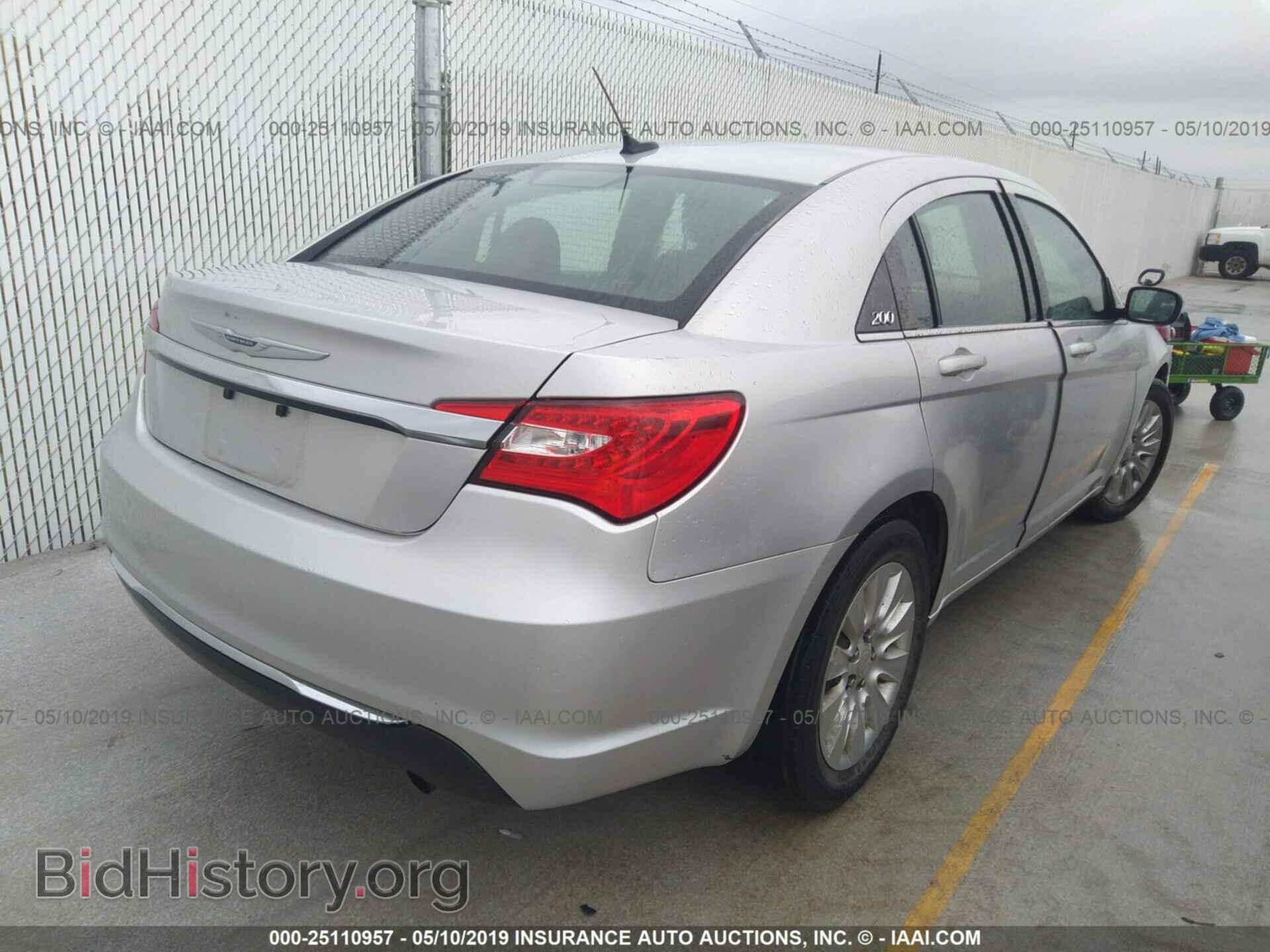2012 CHRYSLER 200 - VIN: 1C3CCBAB8CN222460 - Фото 4