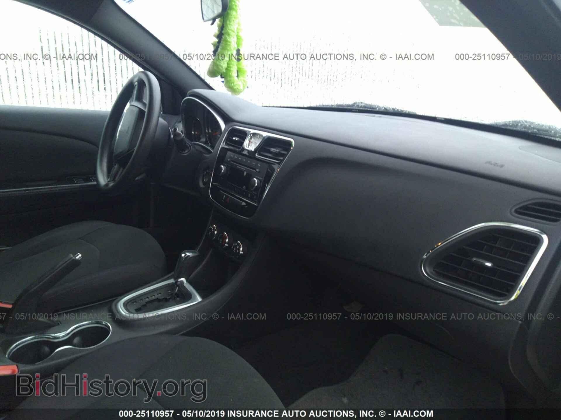 2012 CHRYSLER 200 - VIN: 1C3CCBAB8CN222460 - Фото 5