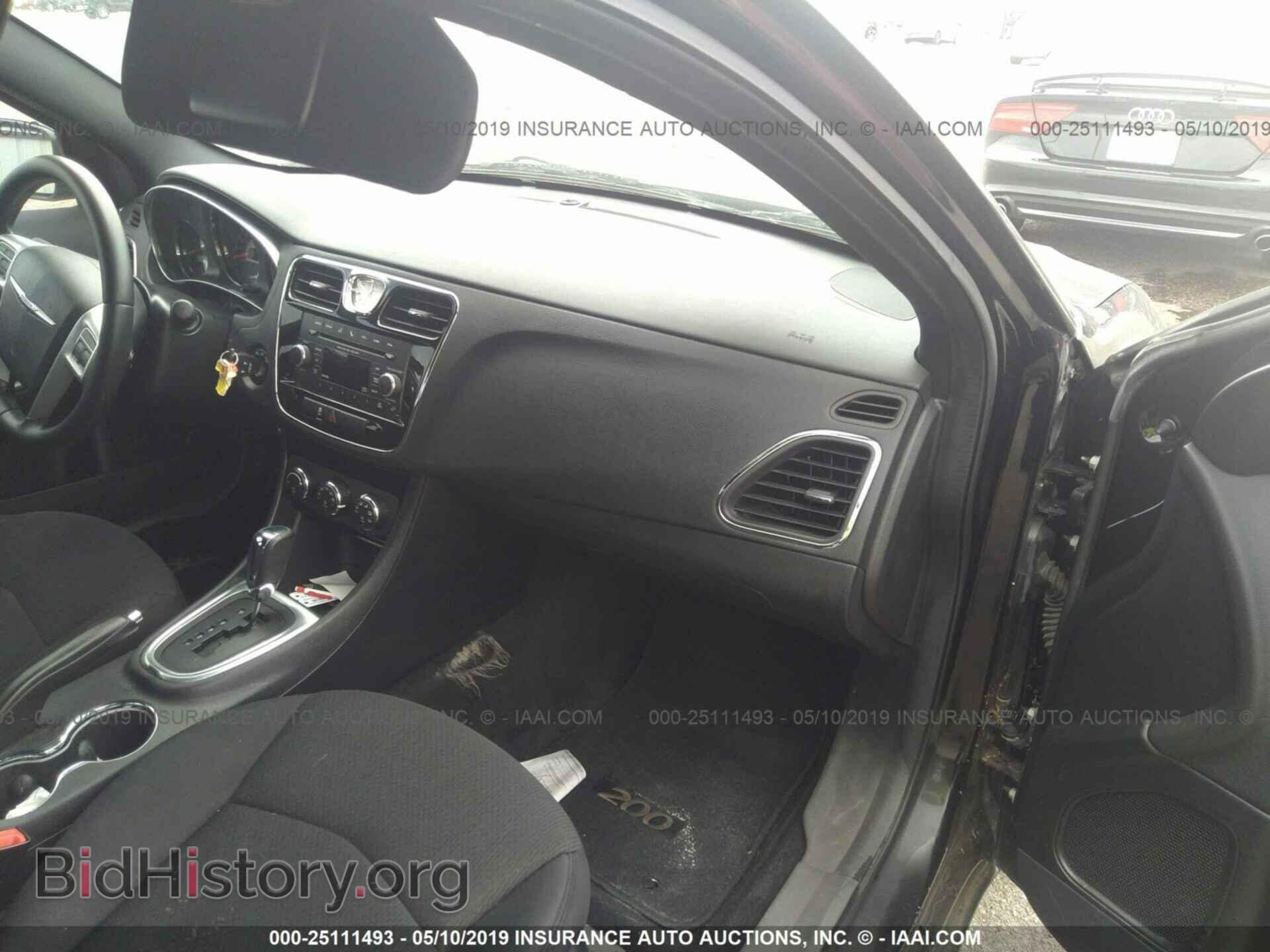 2012 CHRYSLER 200 - VIN: 1C3CCBBB7CN267405 - Фото 5