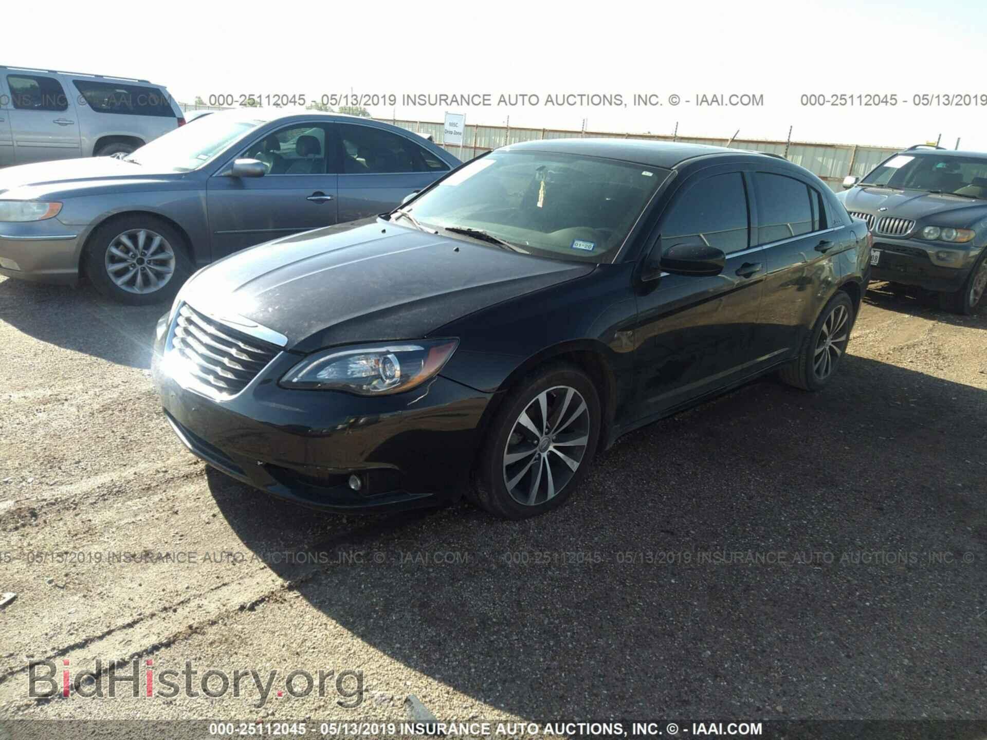 2012 CHRYSLER 200 - VIN: 1C3CCBHG8CN159345 - Фото 2
