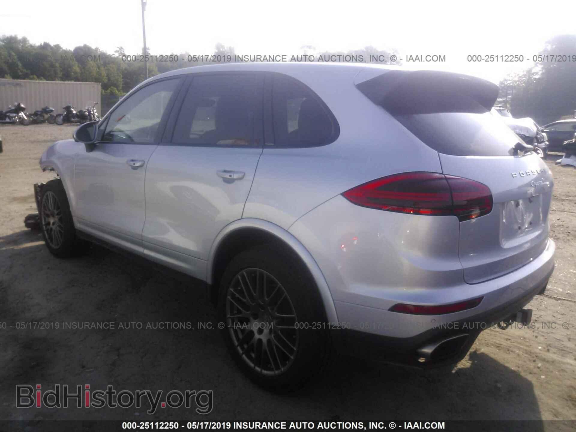 2017 PORSCHE CAYENNE - VIN: WP1AA2A20HKA81853 - Фото 3