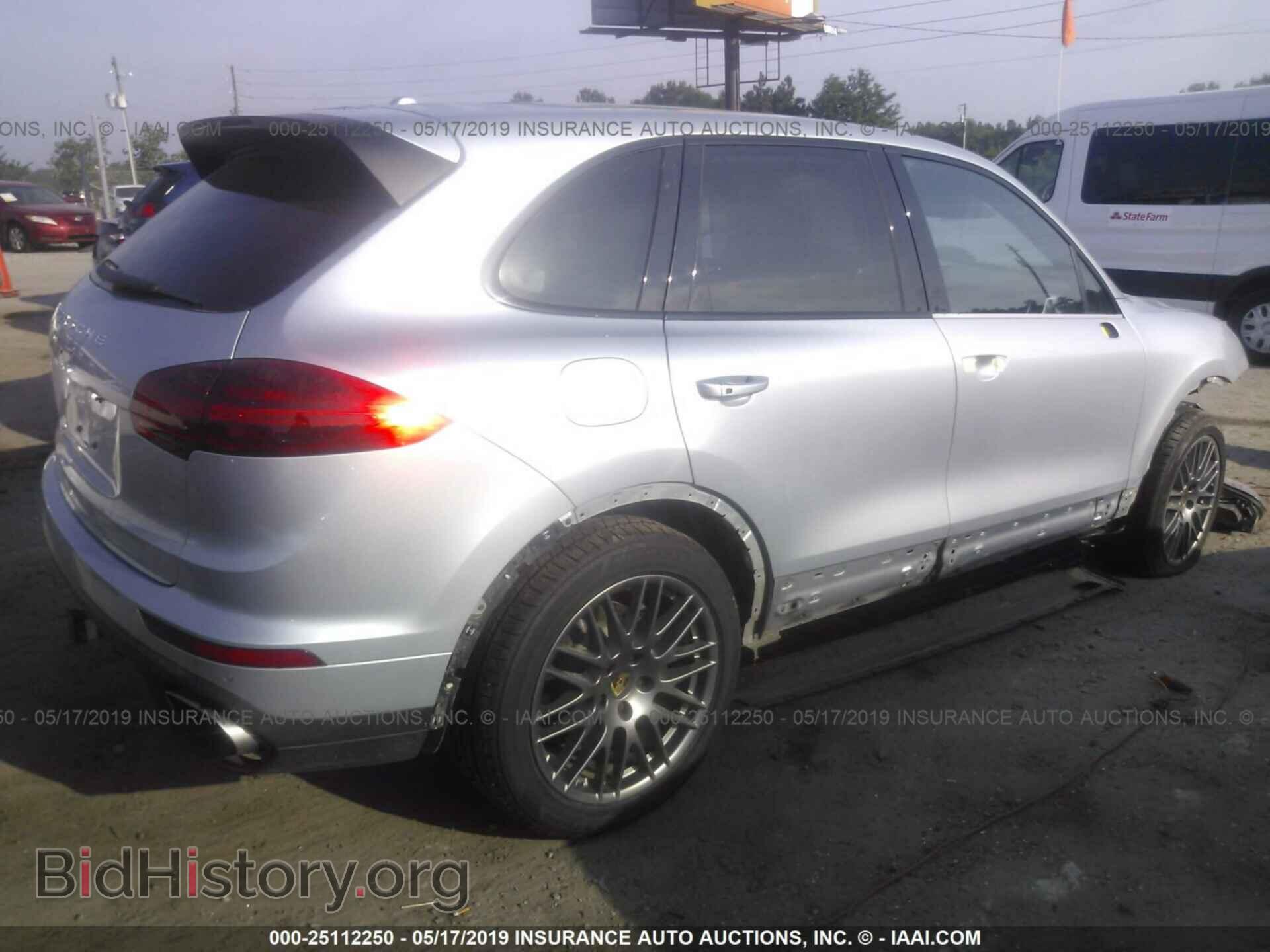 2017 PORSCHE CAYENNE - VIN: WP1AA2A20HKA81853 - Фото 4