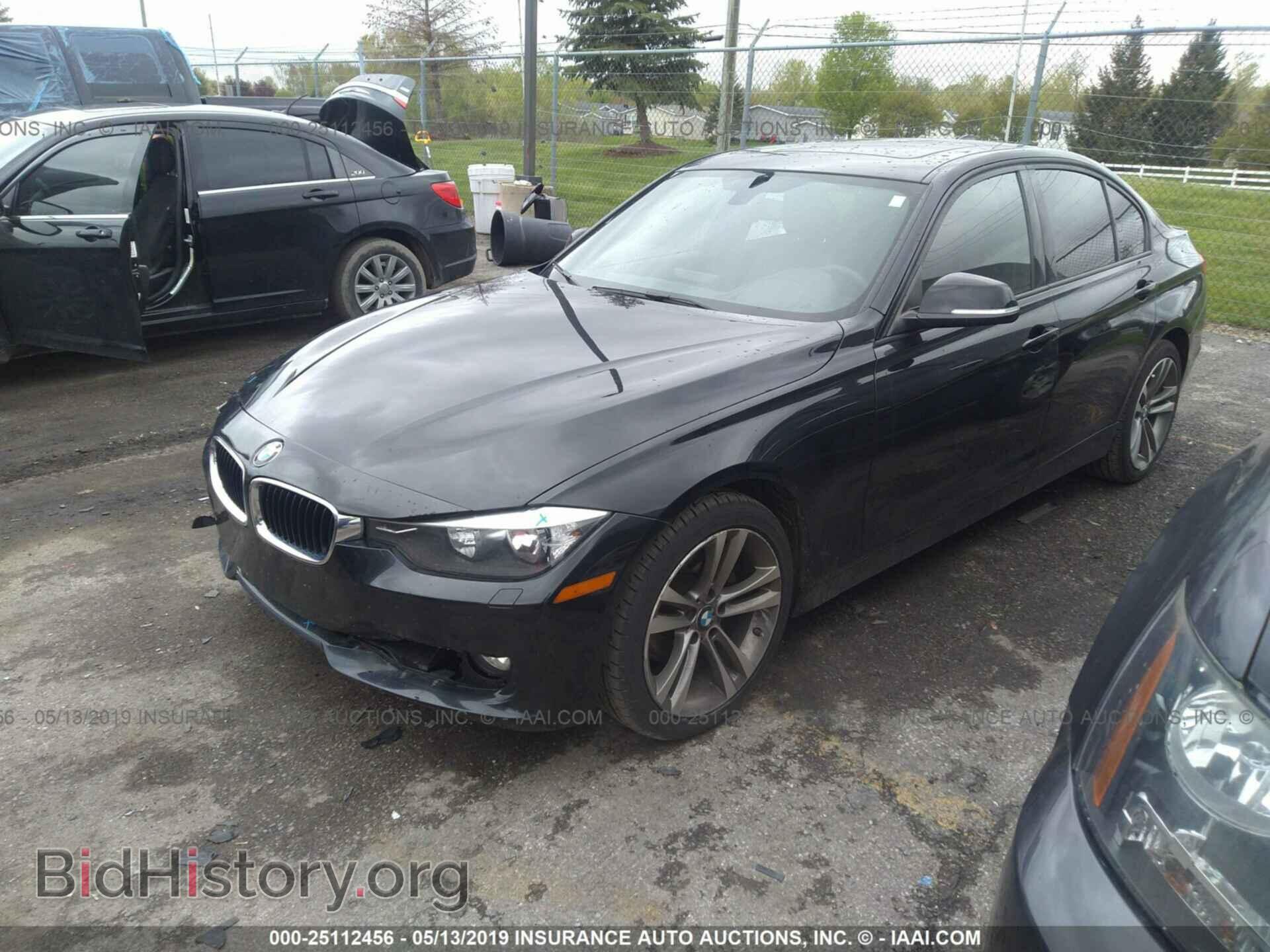 2013 BMW 328 - VIN: WBA3B3C58DF536341 - Фото 2