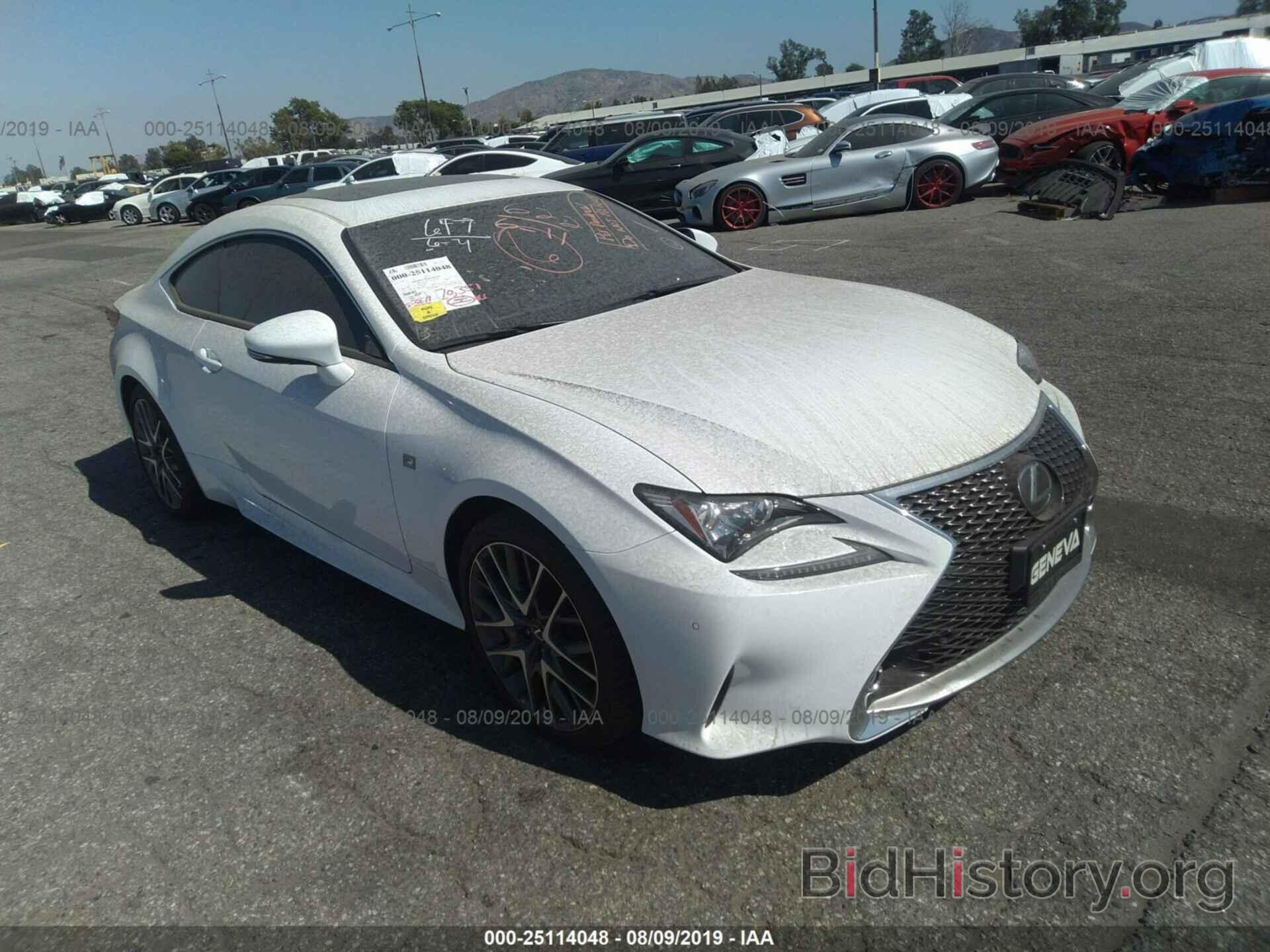 Photo JTHHE5BC7H5015391 - LEXUS RC 2017