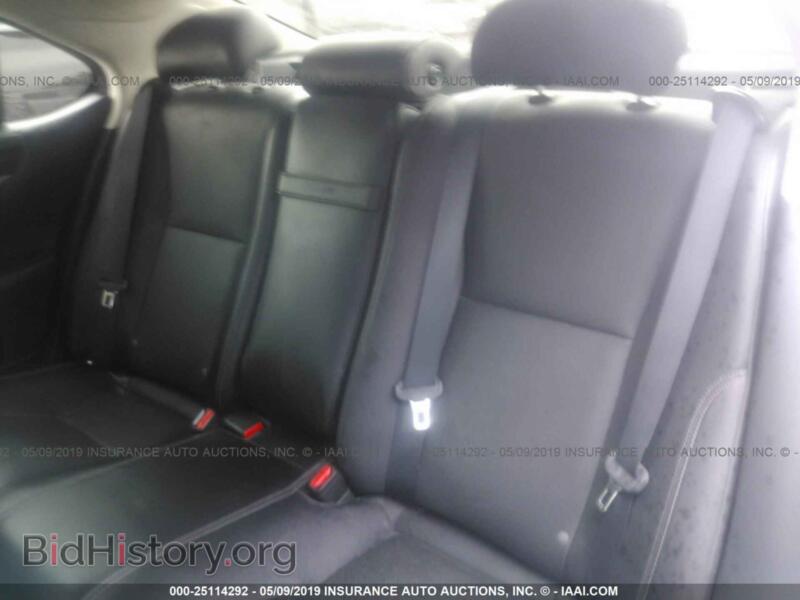 2013 Lexus LS (VIN JTHBL5EF8D5117536) — photo 8 of 10