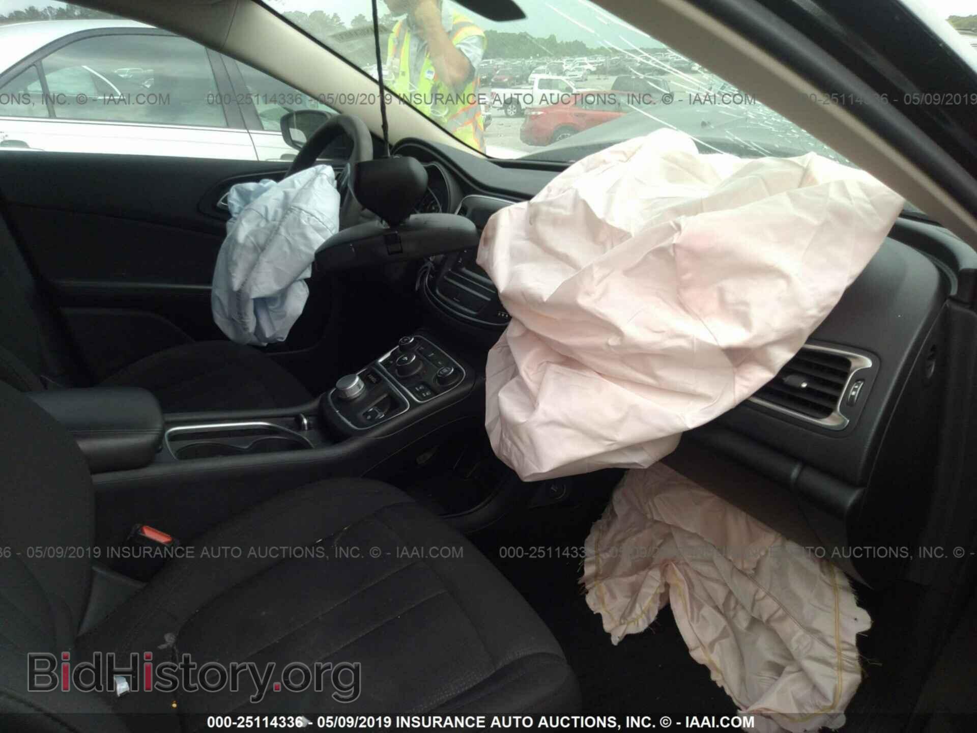 2016 CHRYSLER 200 - VIN: 1C3CCCAB6GN156650 - Фото 5