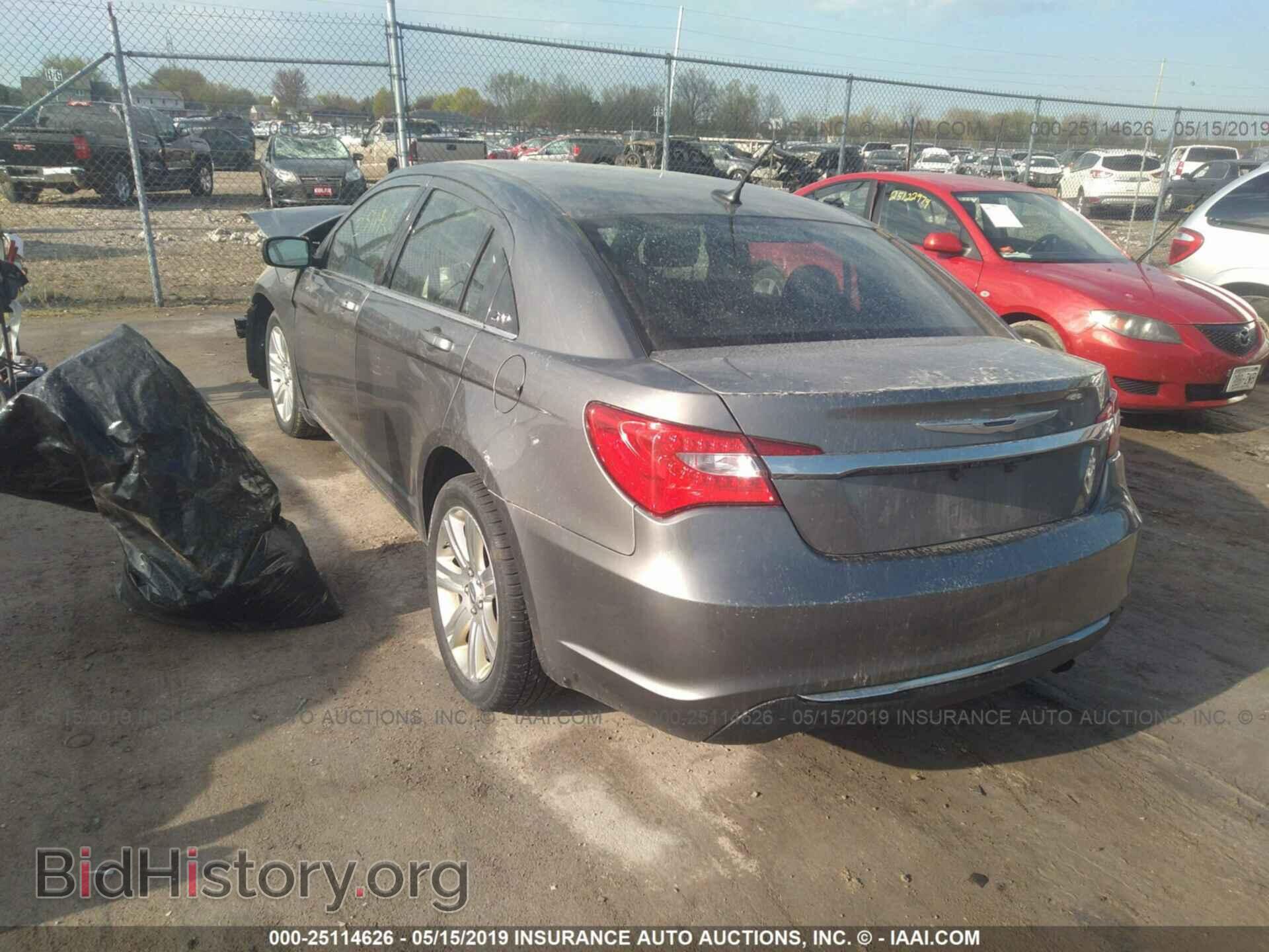2011 CHRYSLER 200 - VIN: 1C3BC1FB0BN603930 - Фото 3