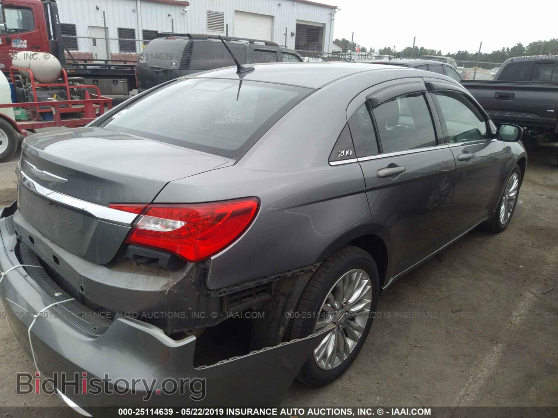 2012 CHRYSLER 200 - VIN: 1C3CCBAB6CN113852 - Фото 4