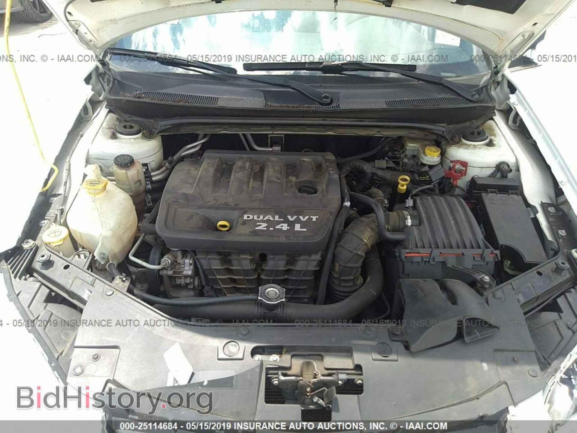 2014 CHRYSLER 200 - VIN: 1C3CCBAB9EN124900 - Фото 10