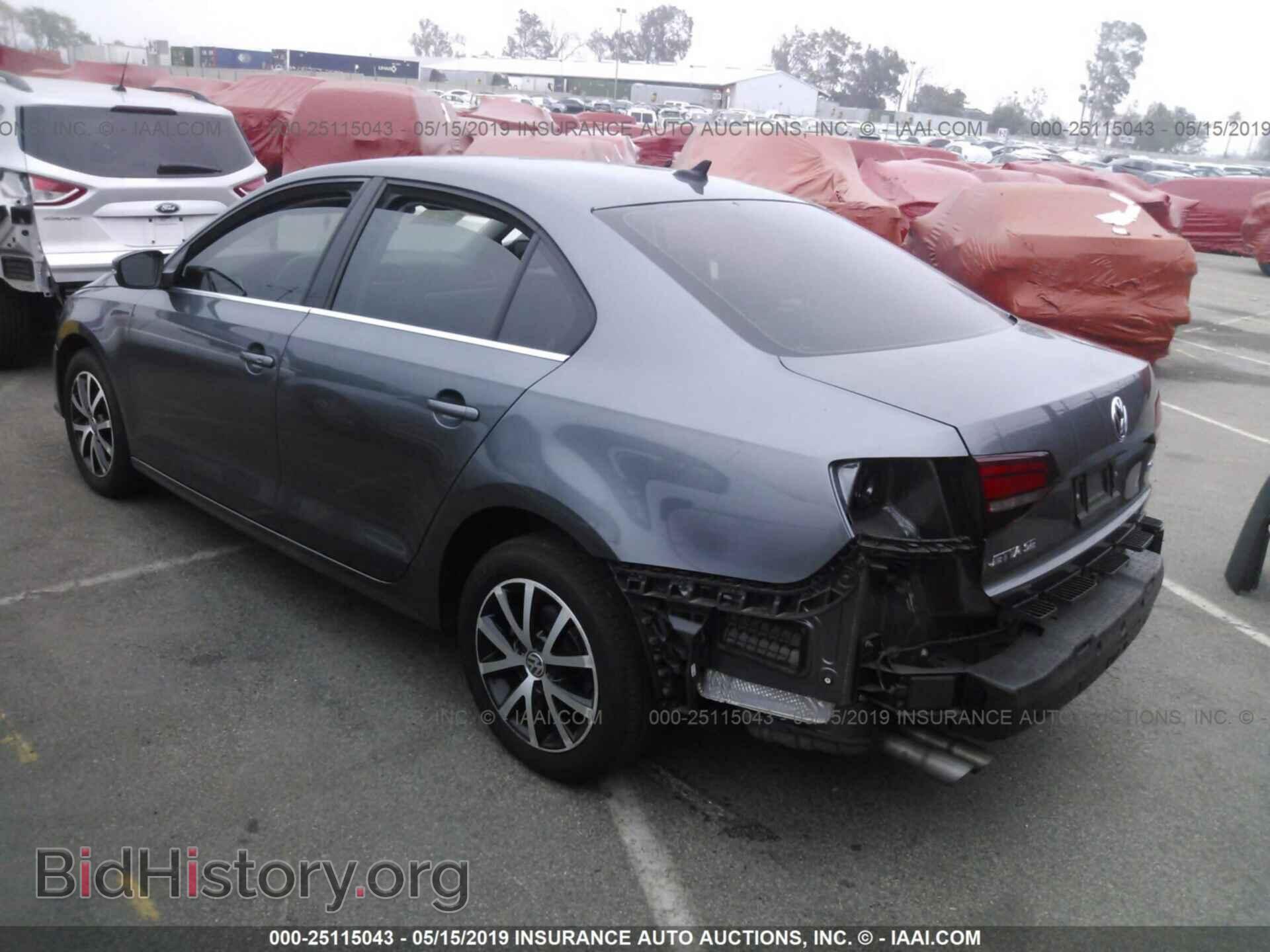 2017 VOLKSWAGEN JETTA - VIN: 3VWDB7AJ2HM352417 - Фото 3