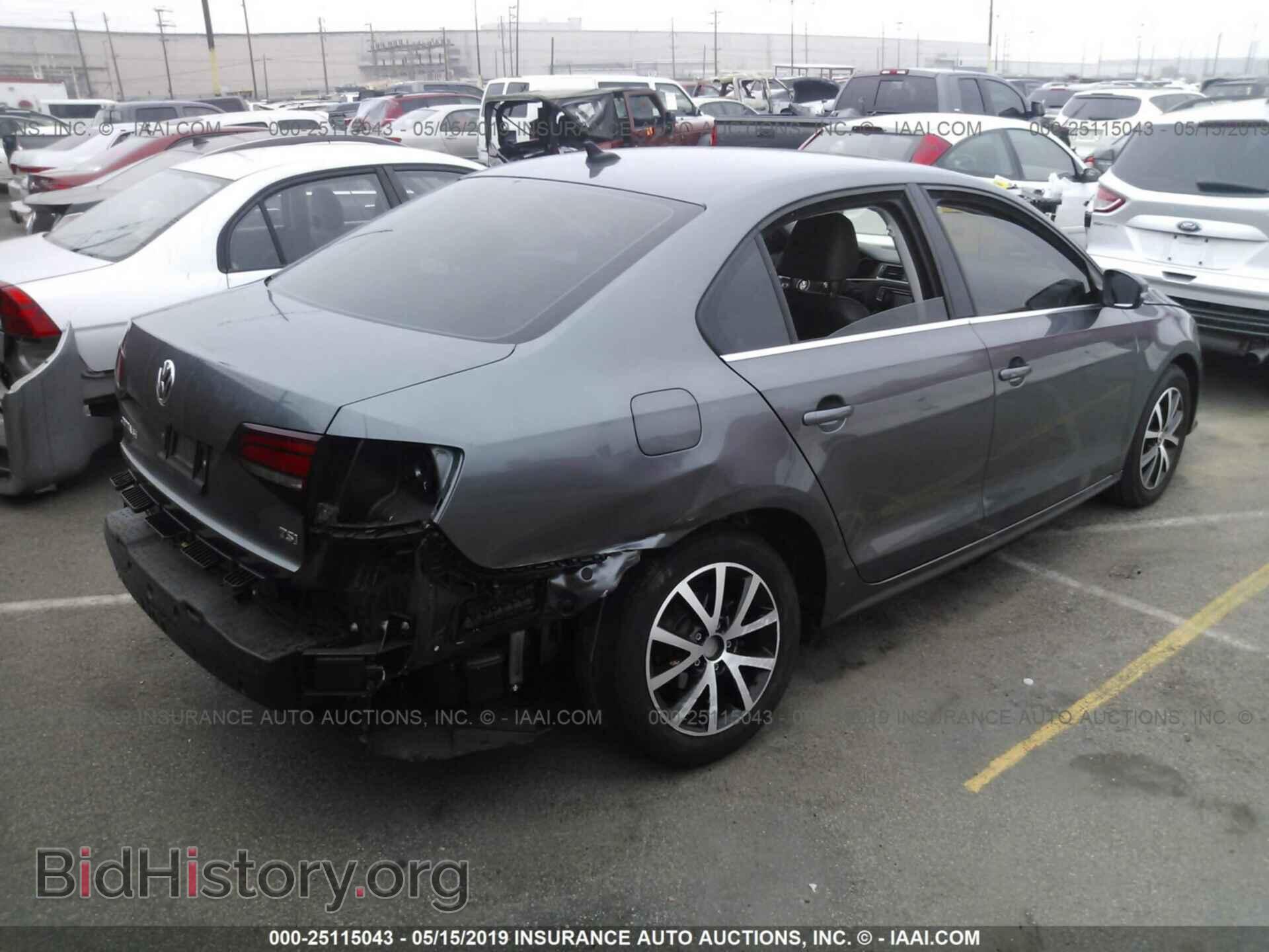 2017 VOLKSWAGEN JETTA - VIN: 3VWDB7AJ2HM352417 - Фото 4