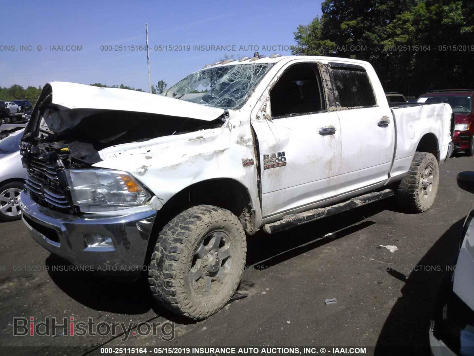2016 RAM 2500 - VIN: 3C6UR5DJ8GG319750 - Фото 2
