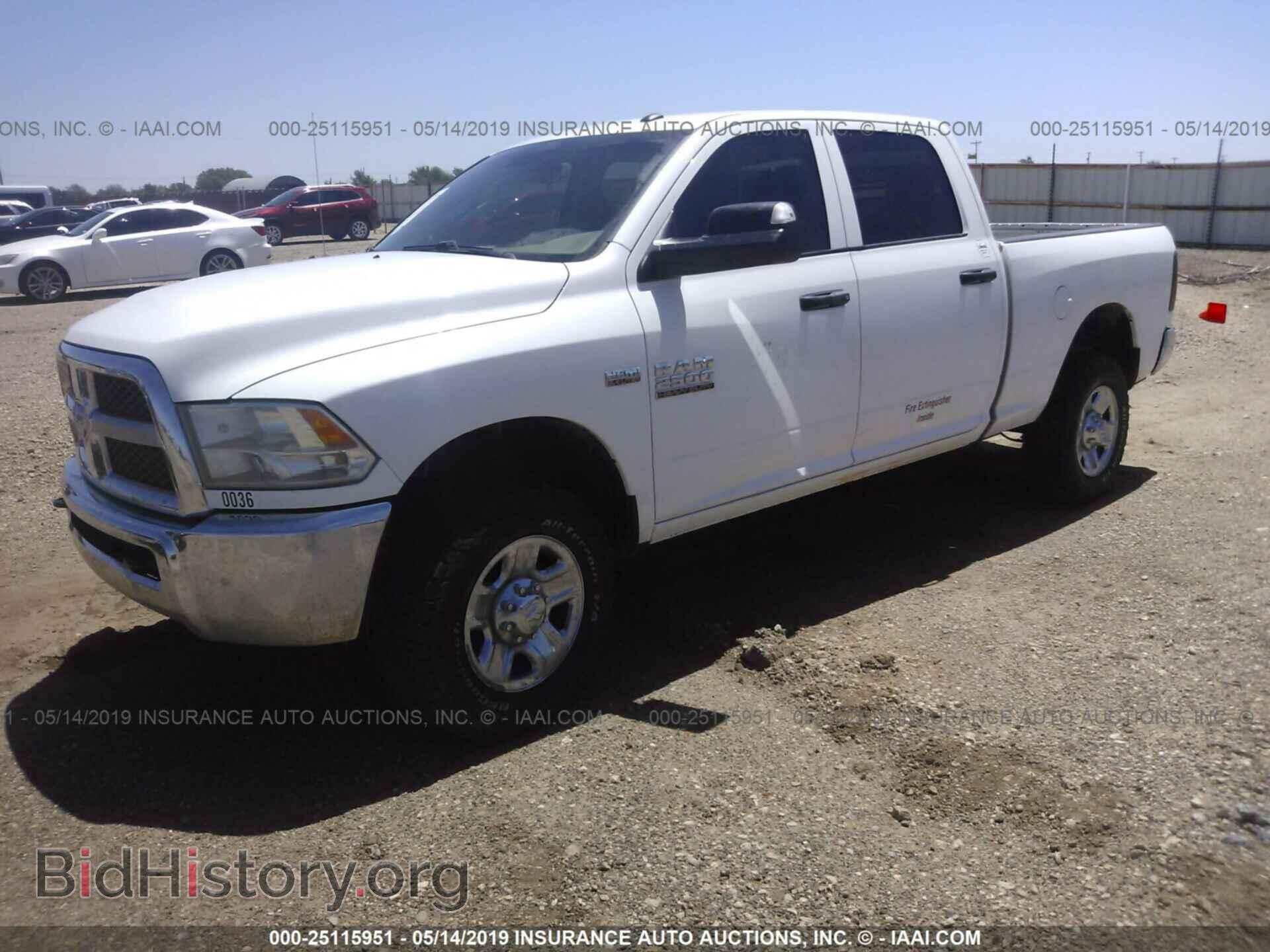 2016 RAM 2500 - VIN: 3C6UR5CJ2GG360036 - Фото 2