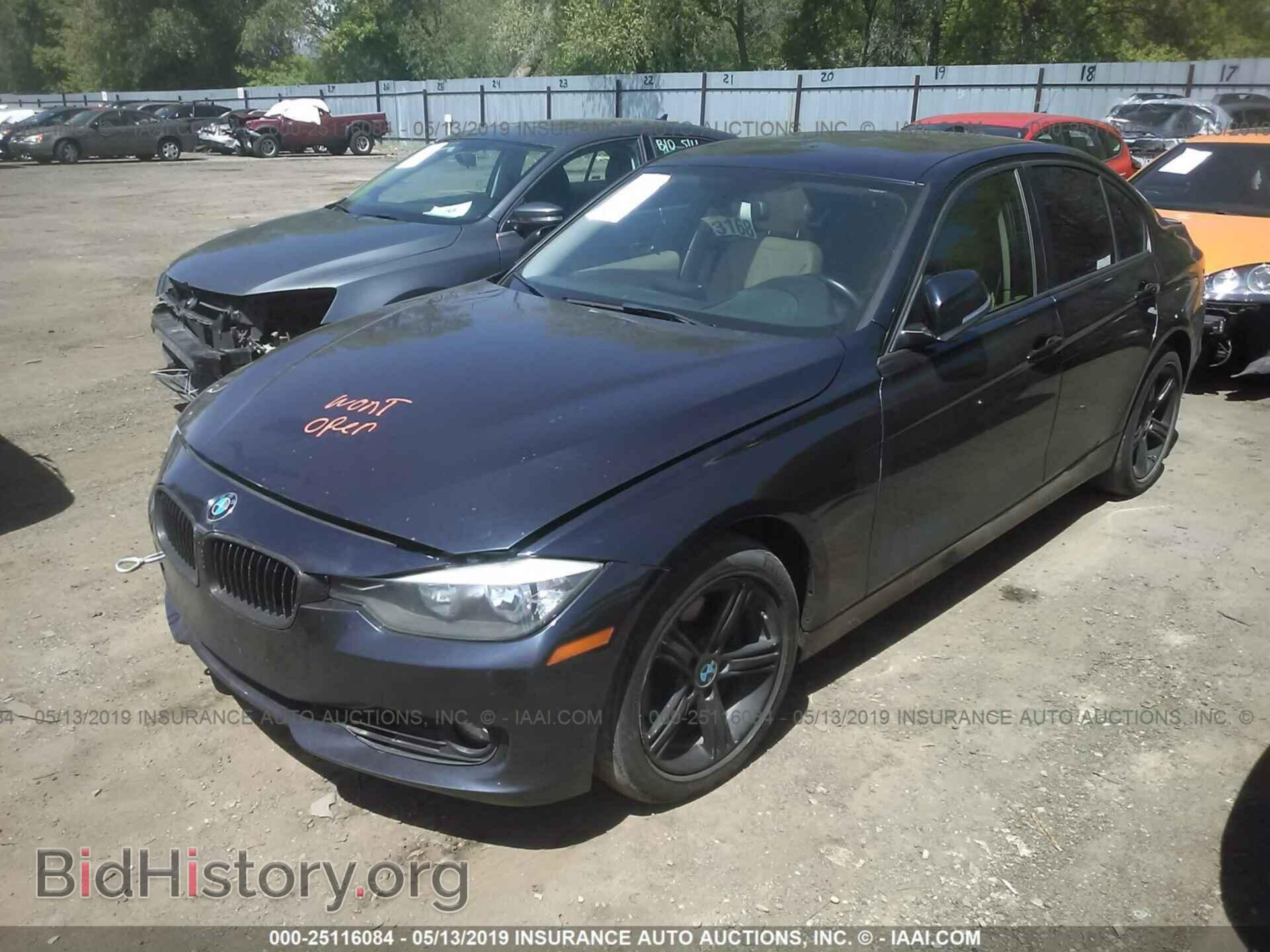 2013 BMW 328 - VIN: WBA3C1C56DF440791 - Фото 2