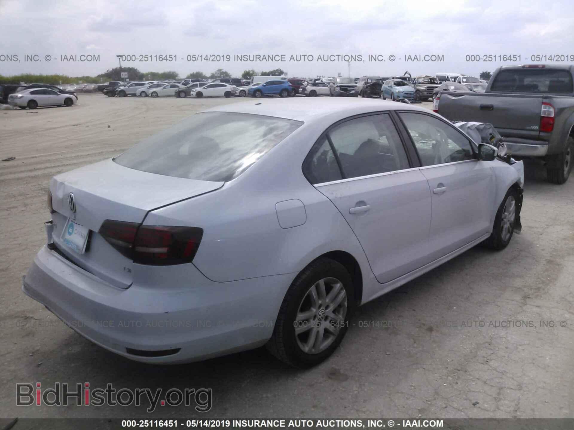 2017 VOLKSWAGEN JETTA - VIN: 3VW2B7AJ4HM303467 - Фото 4
