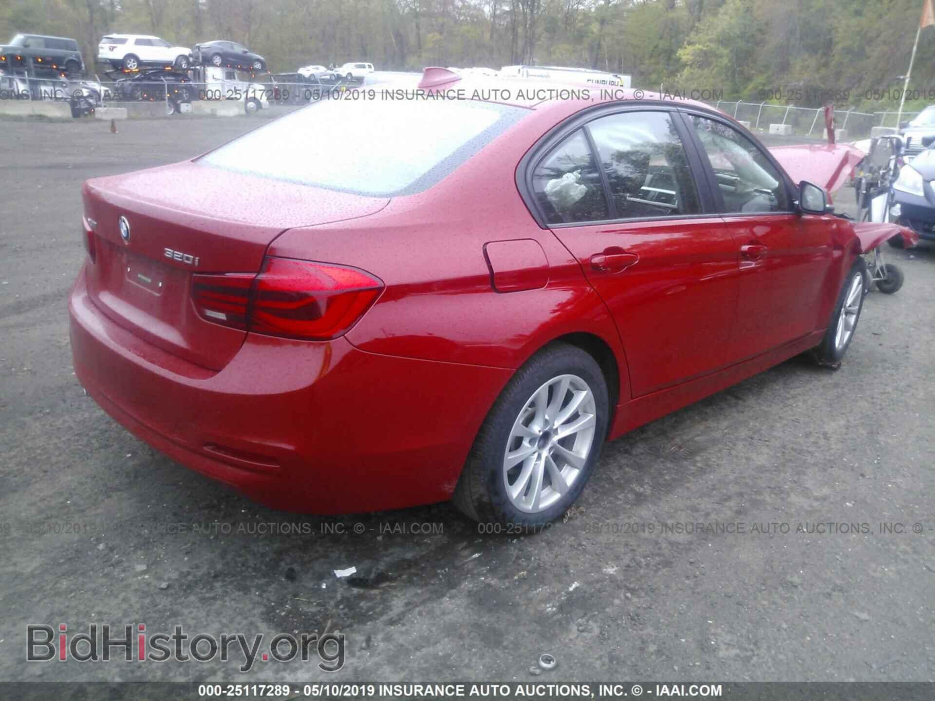 2016 BMW 320 - VIN: WBA8E5G56GNU19712 - Photo 4