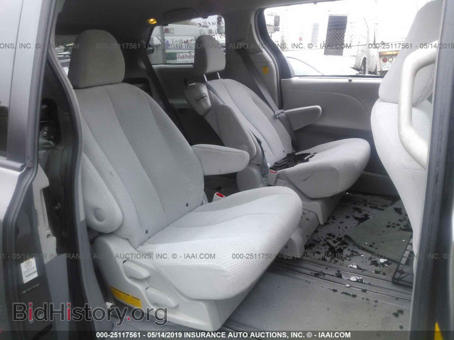2011 TOYOTA SIENNA - VIN: 5TDKK3DC3BS024866 - Фото 8