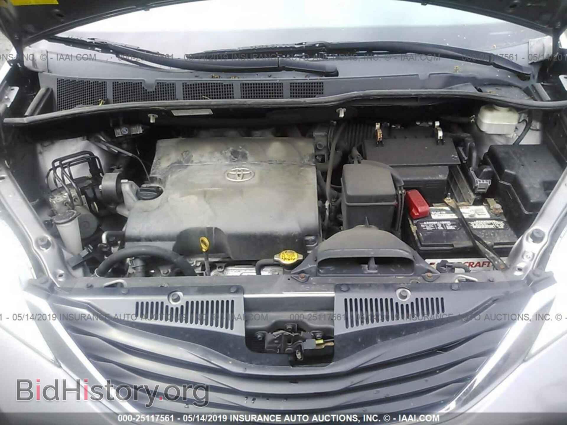 2011 TOYOTA SIENNA - VIN: 5TDKK3DC3BS024866 - Фото 10