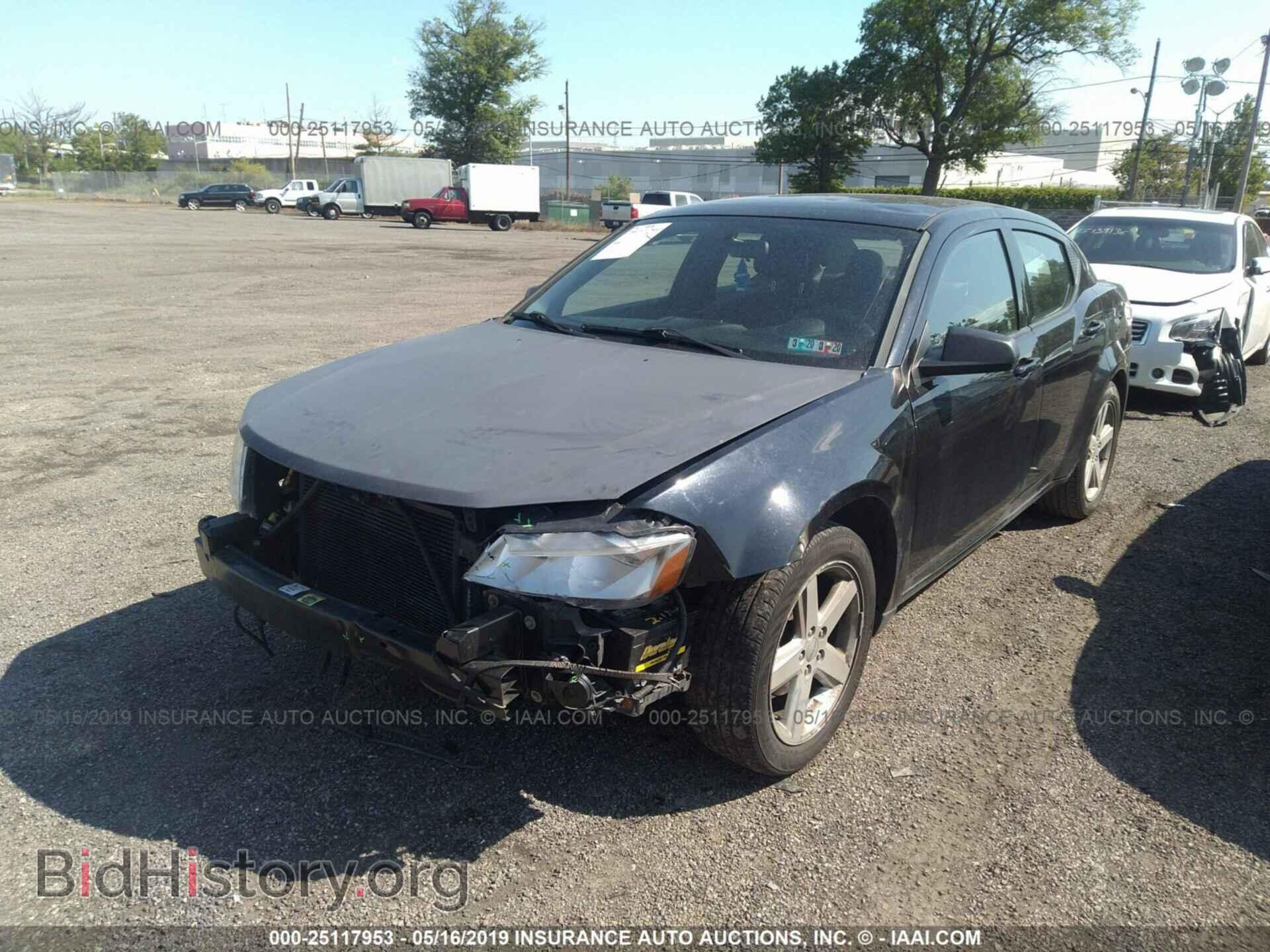 2011 DODGE AVENGER - VIN: 1B3BD4FB7BN588287 - Photo 2