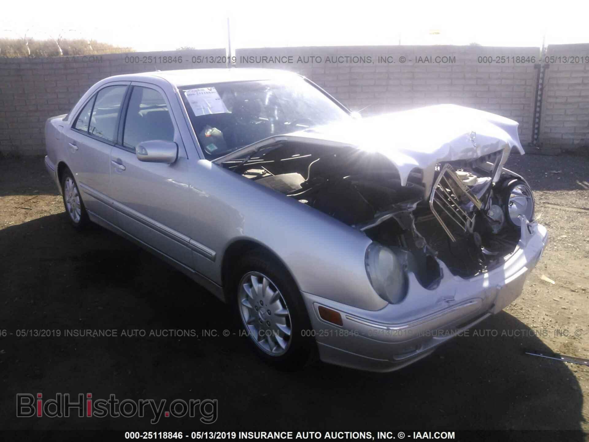 Photo WDBJF65J0YB005396 - MERCEDES-BENZ E 2000