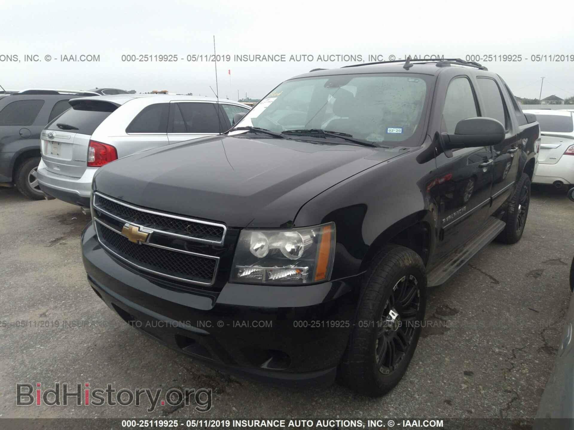2011 CHEVROLET AVALANCHE - VIN: 3GNMCEE09BG352594 - Фото 2