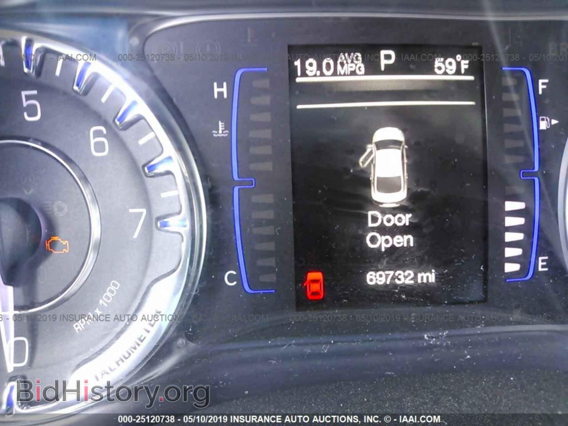 2015 CHRYSLER 200 - VIN: 1C3CCCAB0FN670881 - Фото 7