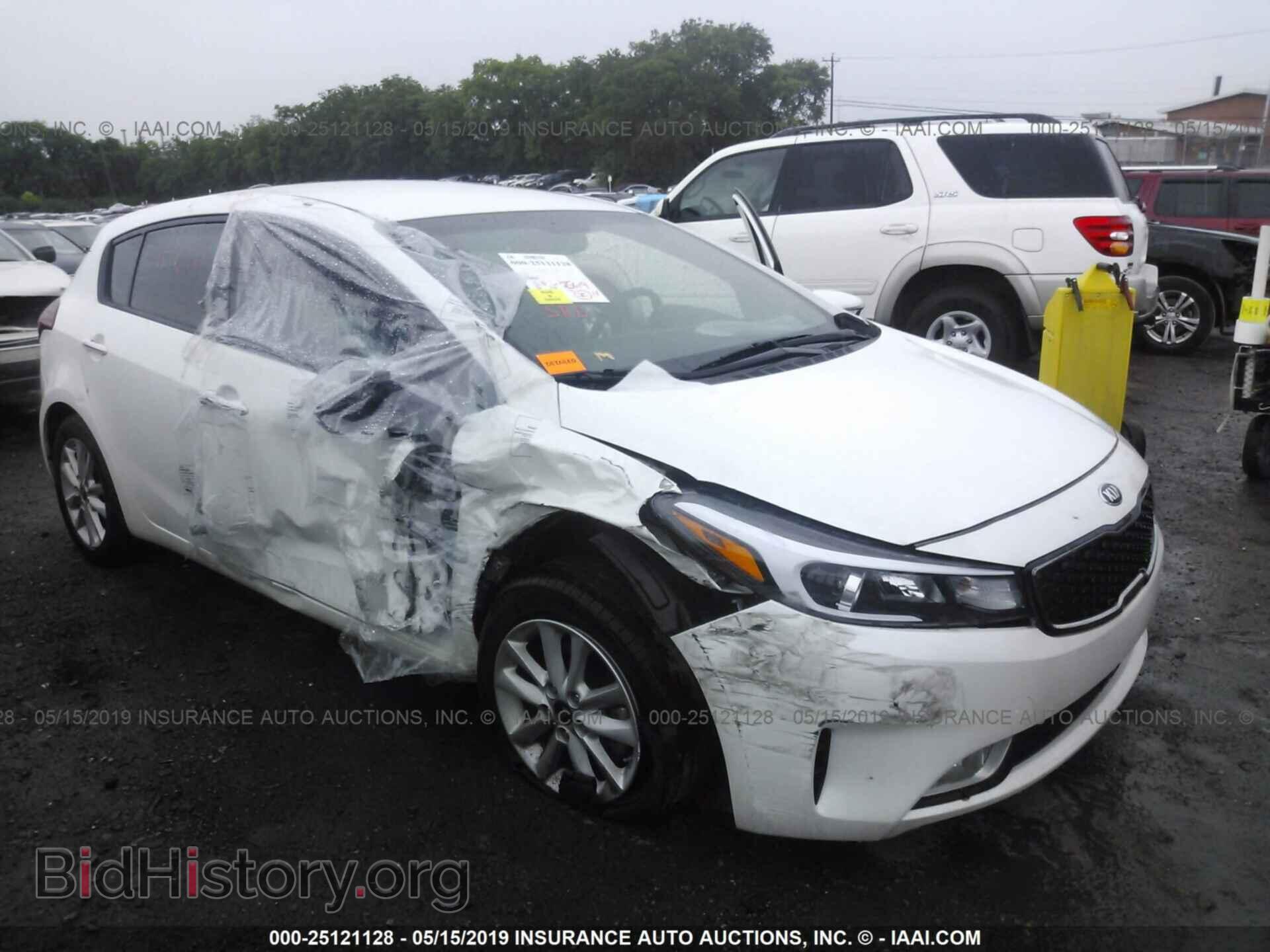 Фотография KNAFK5A84H5675562 - KIA FORTE 2017