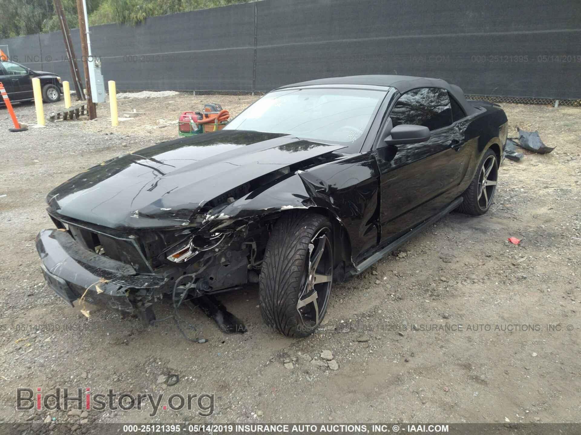 2011 FORD MUSTANG - VIN: 1ZVBP8EM1B5117779 - Фото 2