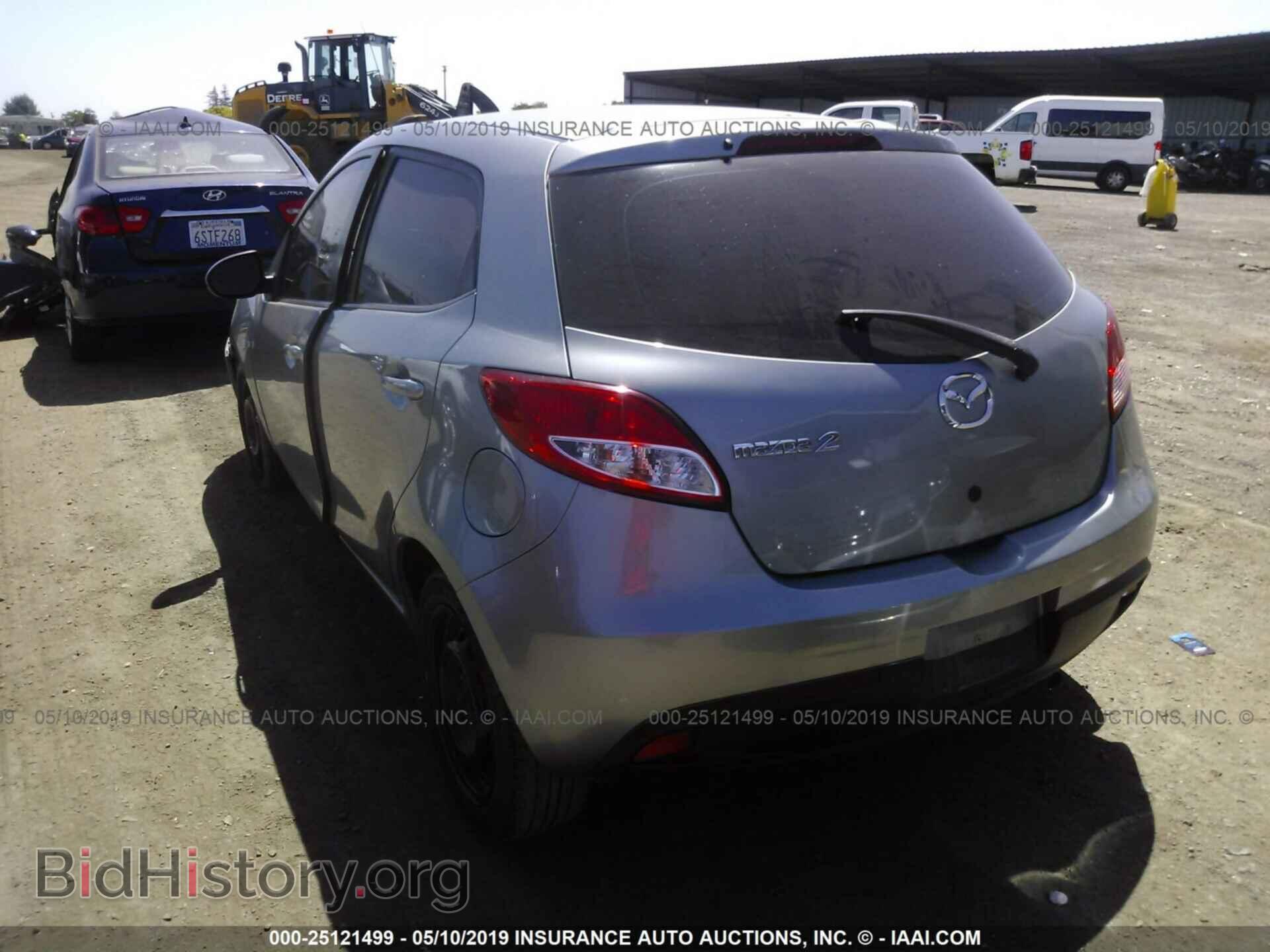2014 MAZDA MAZDA2 - VIN: JM1DE1KZ4E0188484 - Фото 3