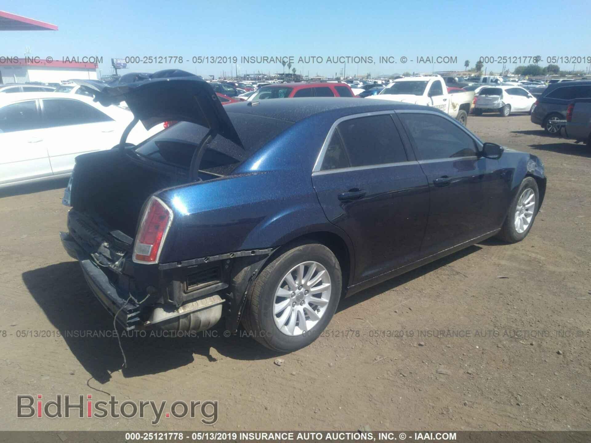 2013 CHRYSLER 300 - VIN: 2C3CCAAG3DH723062 - Фото 4