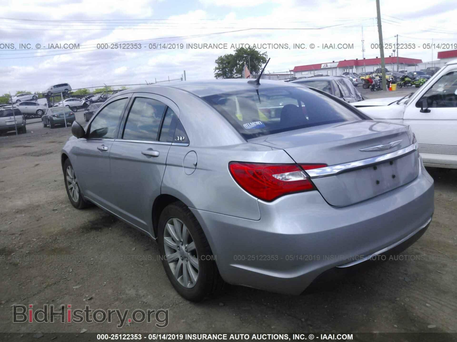 2013 CHRYSLER 200 - VIN: 1C3CCBBB8DN760852 - Photo 3