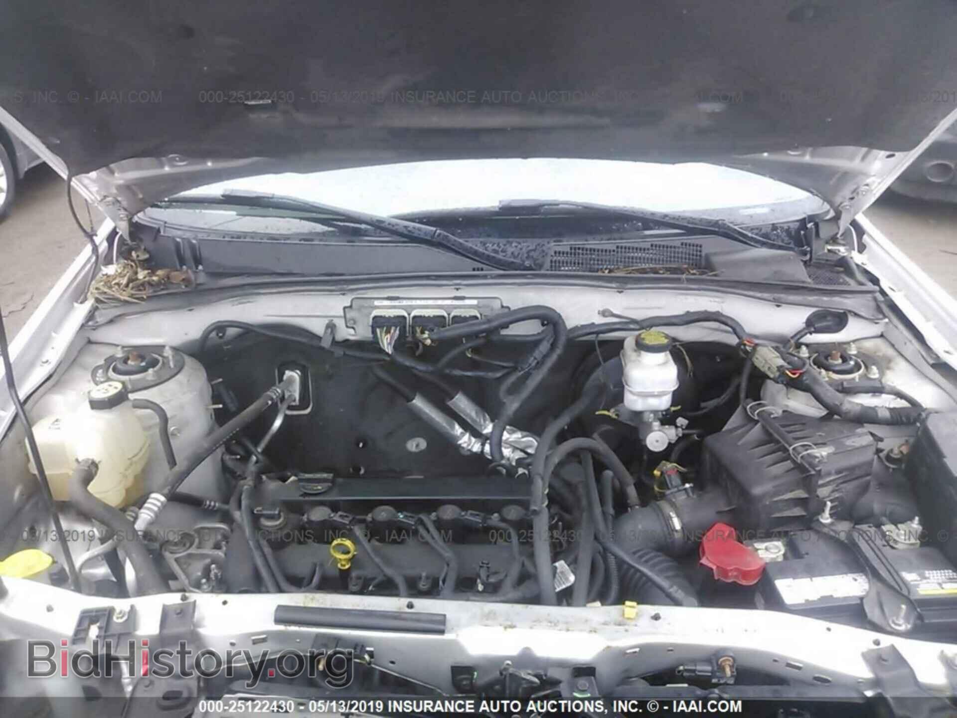 2011 FORD ESCAPE - VIN: 1FMCU0D71BKA97723 - Фото 10