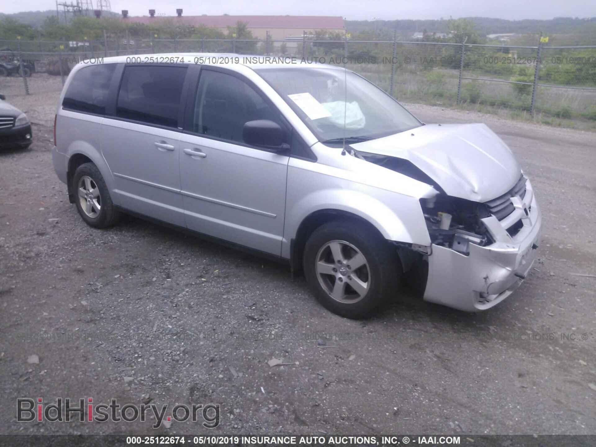 Photo 2D4RN4DE5AR107013 - DODGE GRAND CARAVAN 2010