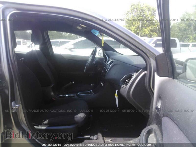 2012 Chrysler 200 (VIN 1C3CCBAB5CN261989) — фото 5 из 10