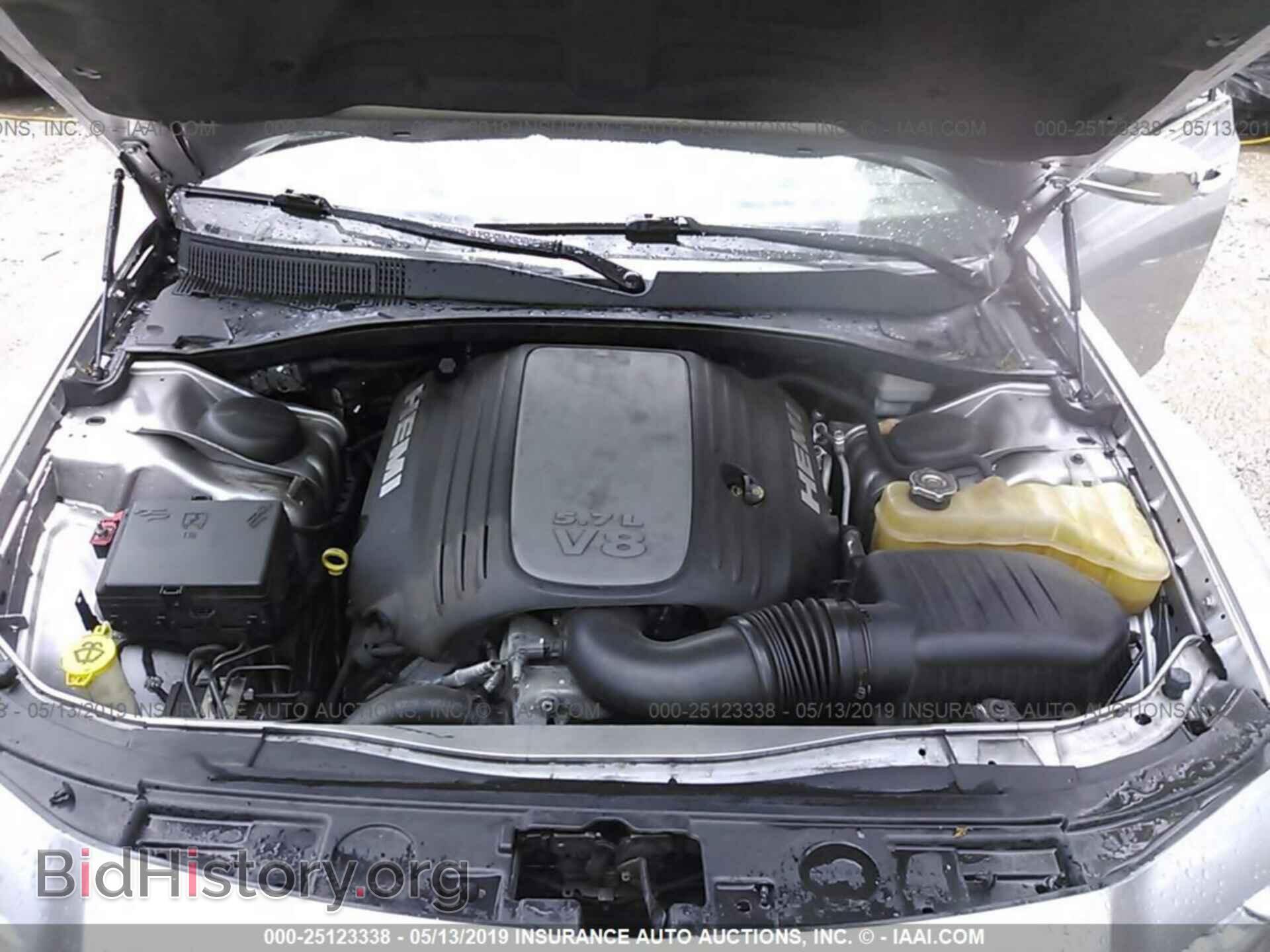 2013 CHRYSLER 300C - VIN: 2C3CCAET0DH572205 - Фото 10