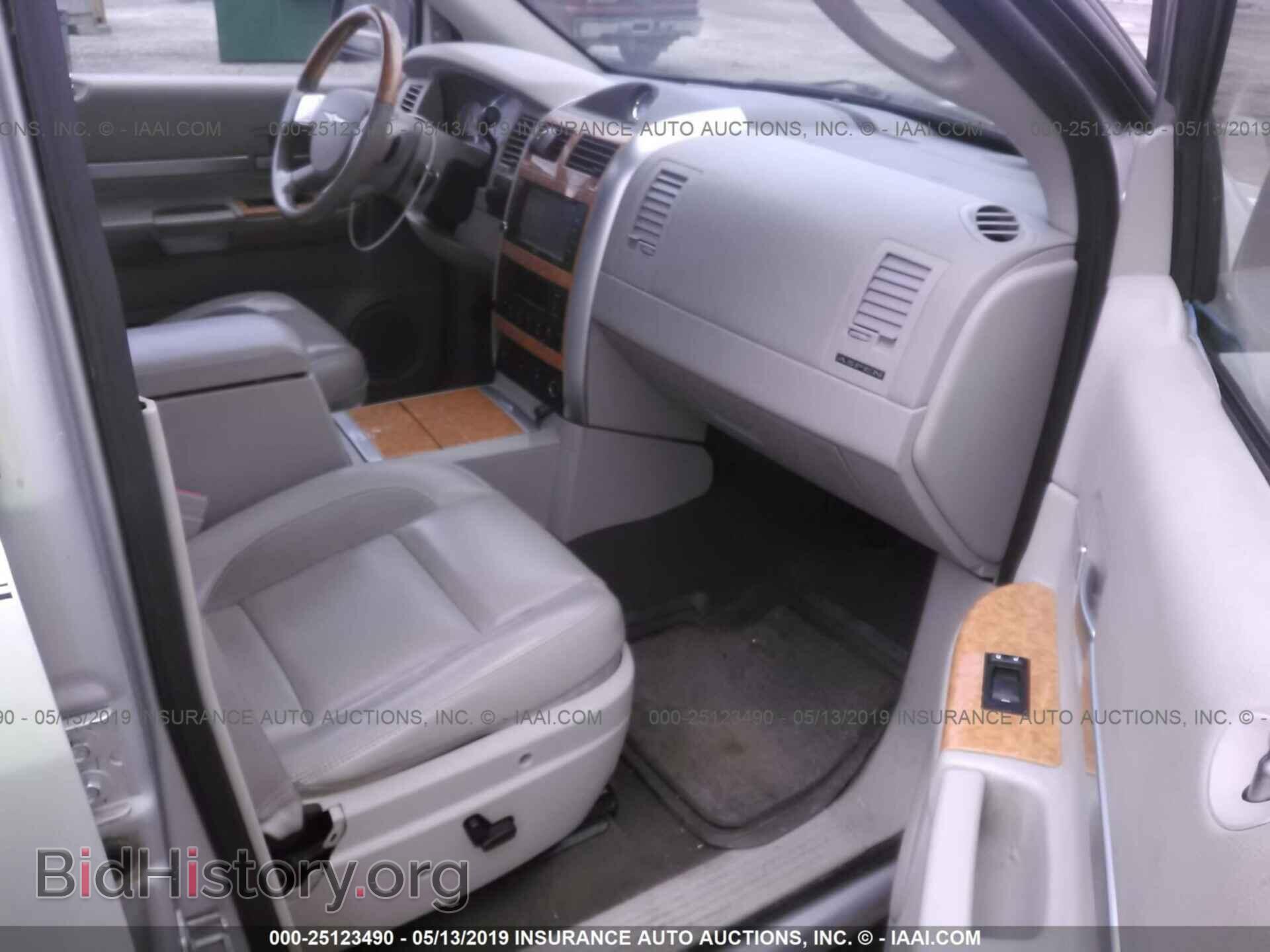 2008 CHRYSLER ASPEN - VIN: 1A8HW58268F152709 - Фото 5